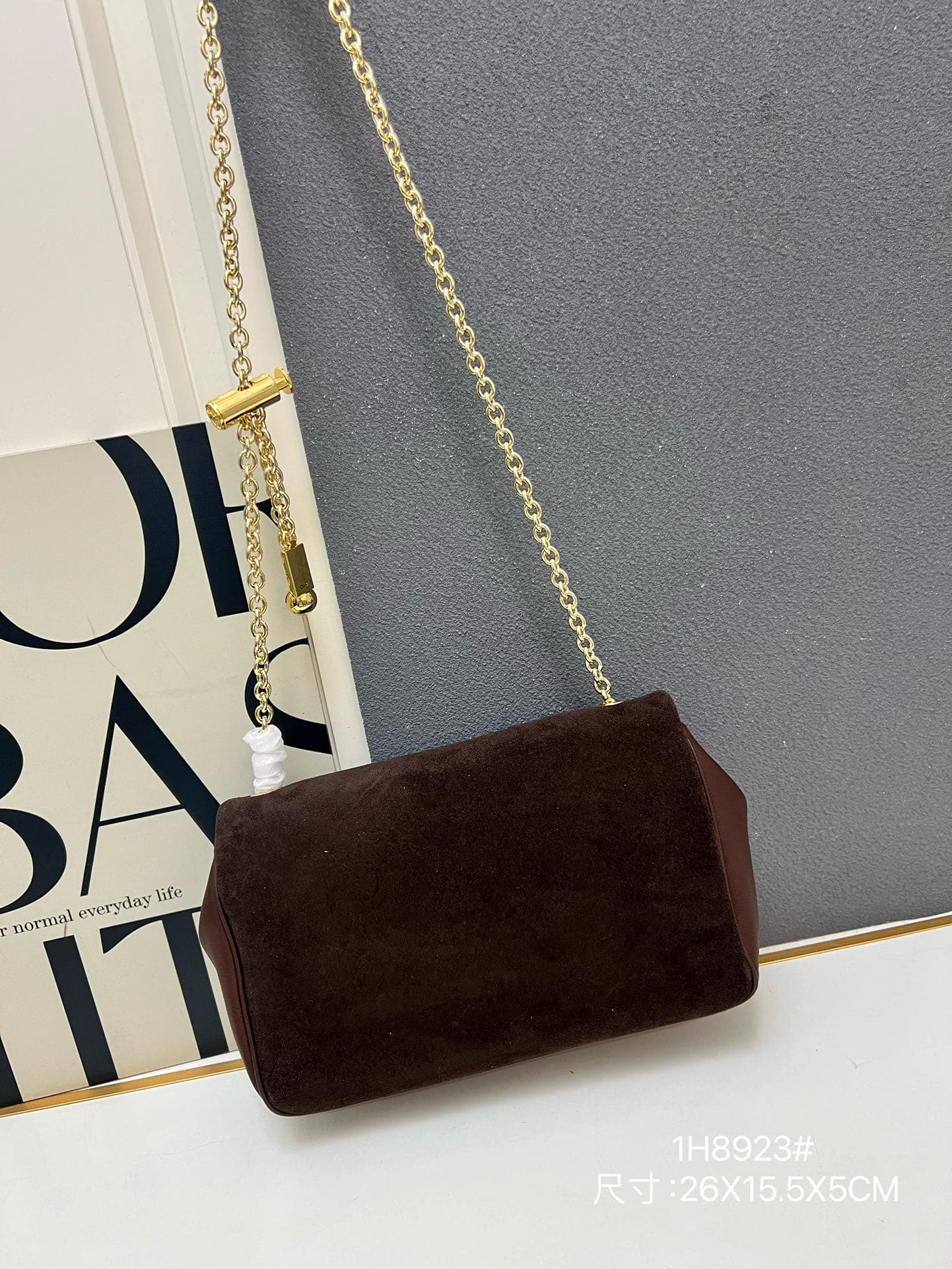 C8317 ¥ Suede leather with gift box — image 2