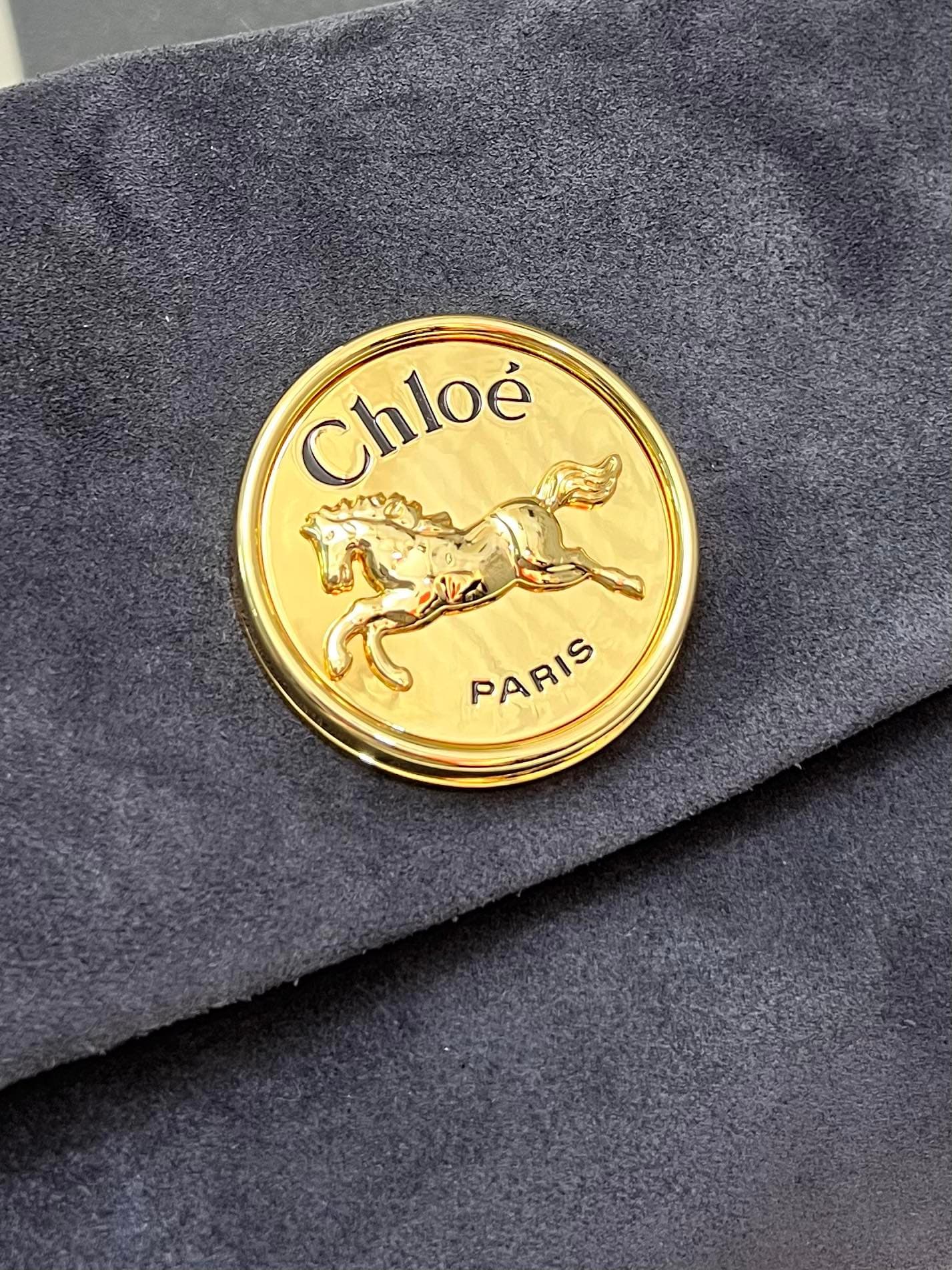 C8315 ¥ Suede leather with gift box — image 5