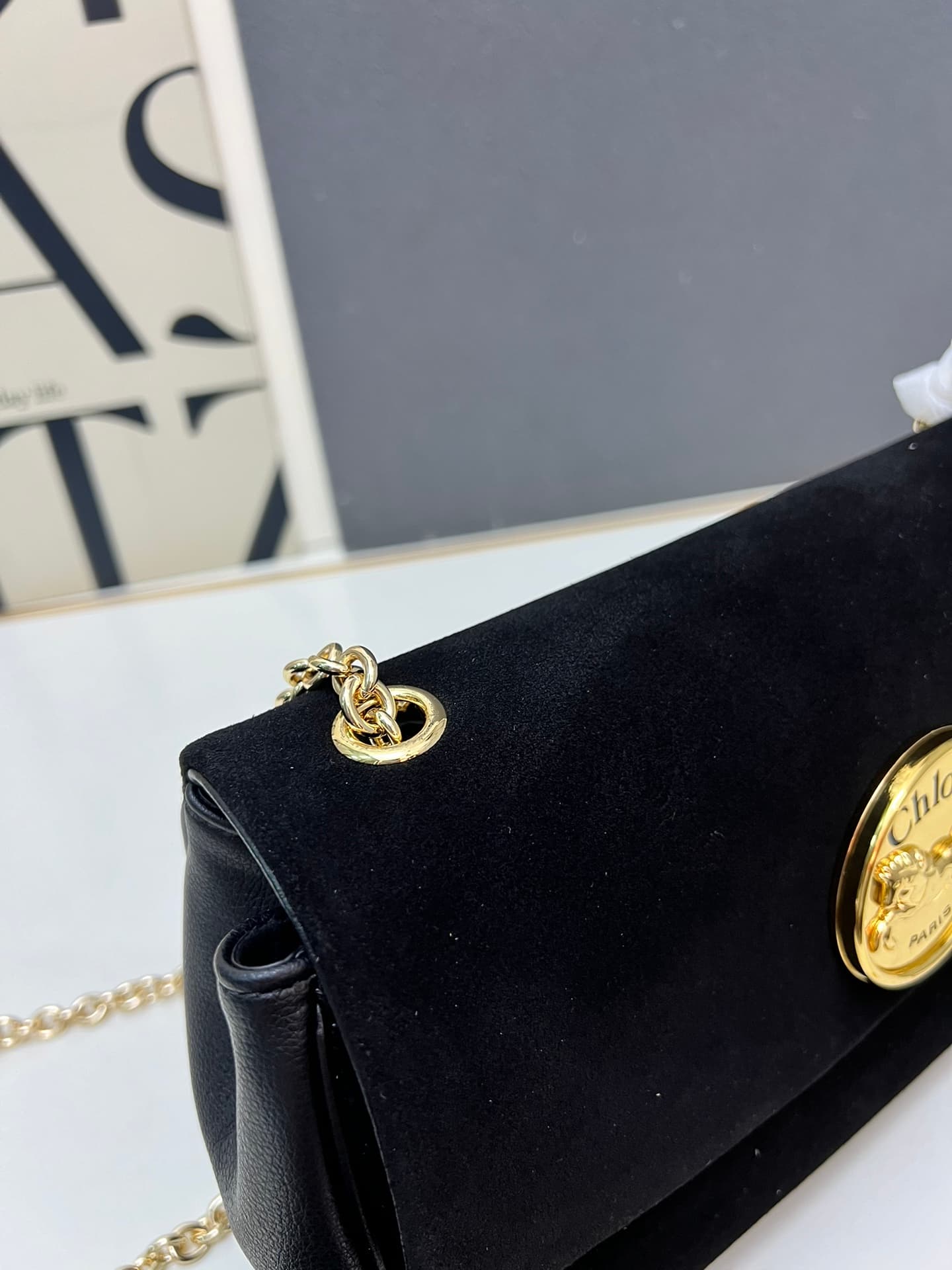 C8316 ¥ Suede leather with gift box — image 4