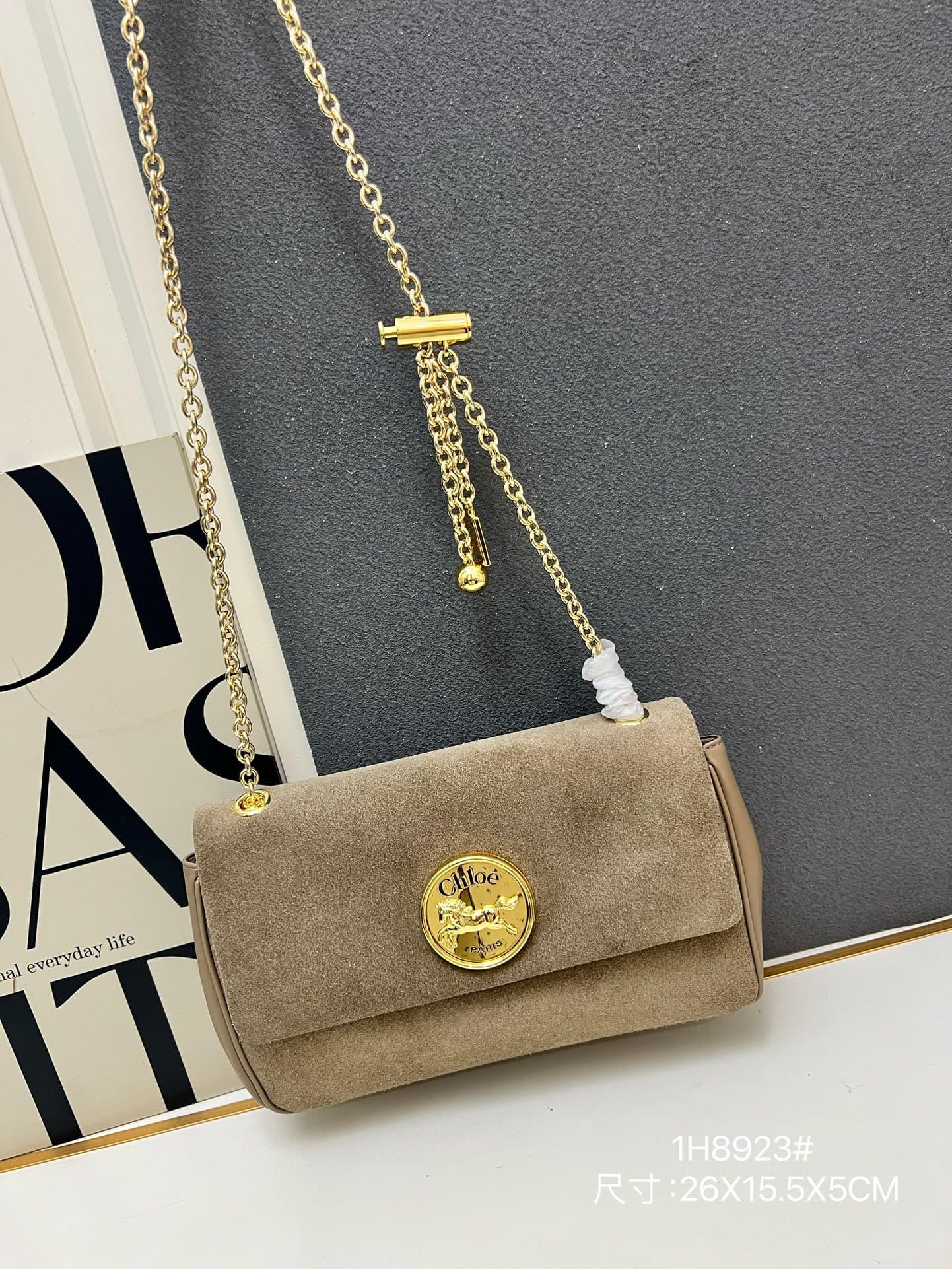 C8314 ¥ Suede leather with gift box — image 6