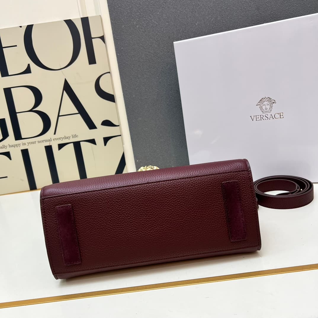 C8310 VERSACE/Fendi women’s bags can be carried in hands or crossed over the body (similar to those used by celebrities). New model – available in gift boxes. — image 7