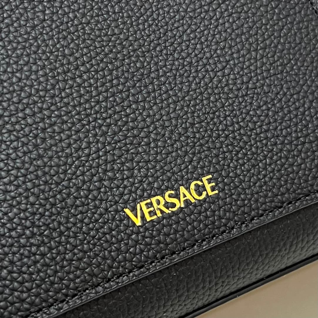 C8308 VERSACE/Versace women’s handbag, suitable for carrying or slinging over the shoulder (similar to those worn by popular celebrities). New model – comes with a gift box. — image 6