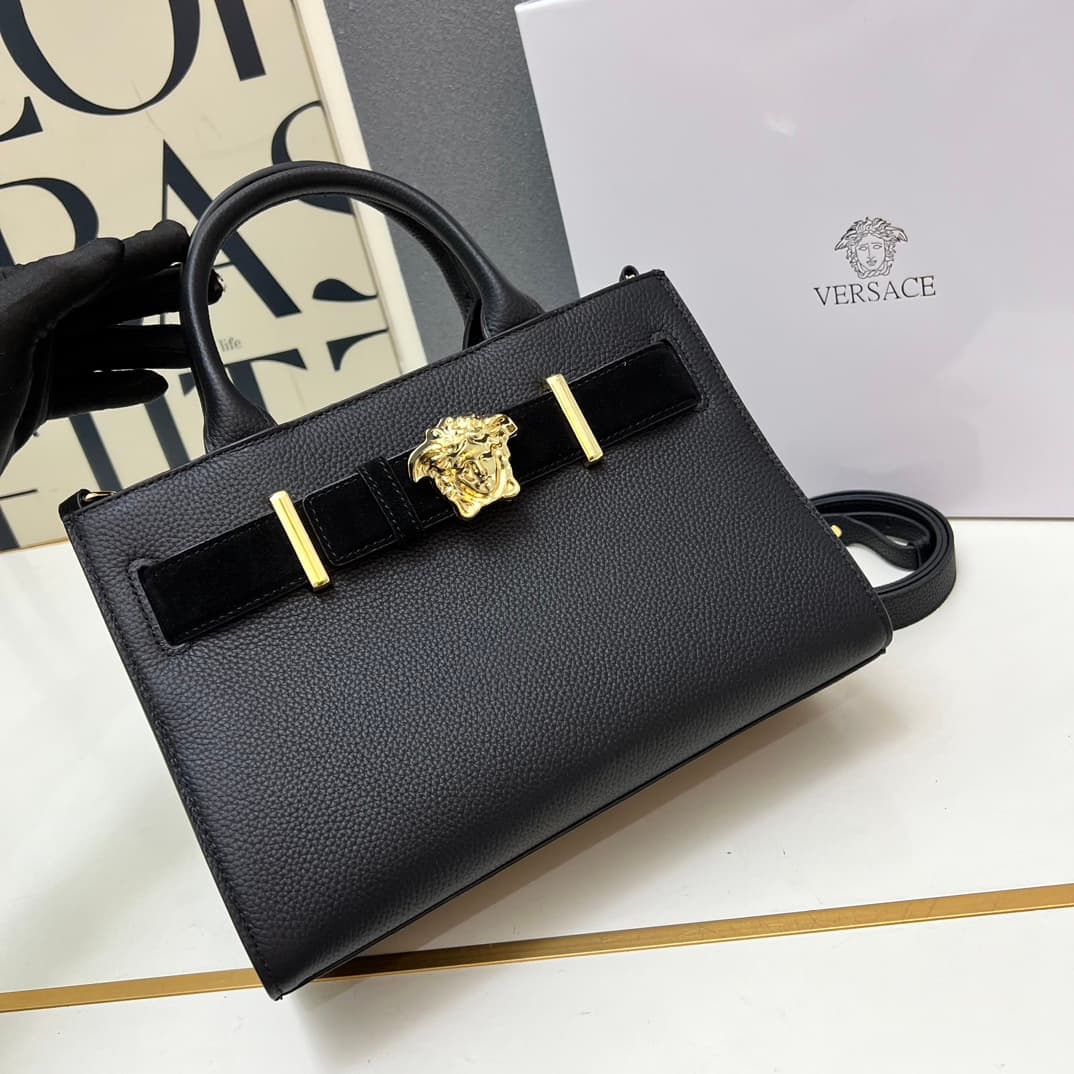 C8308 VERSACE/Versace women’s handbag, suitable for carrying or slinging over the shoulder (similar to those worn by popular celebrities). New model – comes with a gift box. — image 4