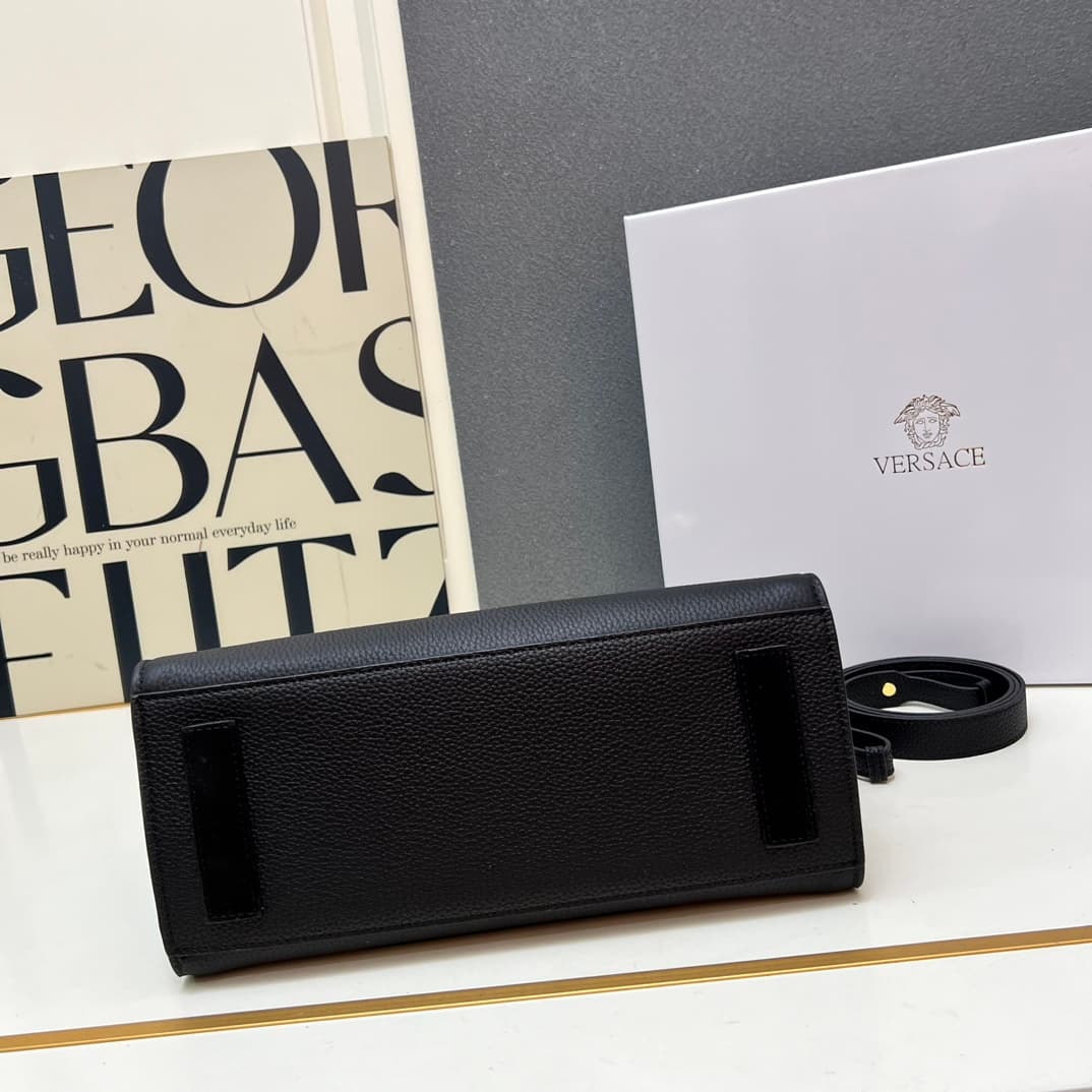 C8308 VERSACE/Versace women’s handbag, suitable for carrying or slinging over the shoulder (similar to those worn by popular celebrities). New model – comes with a gift box. — image 7