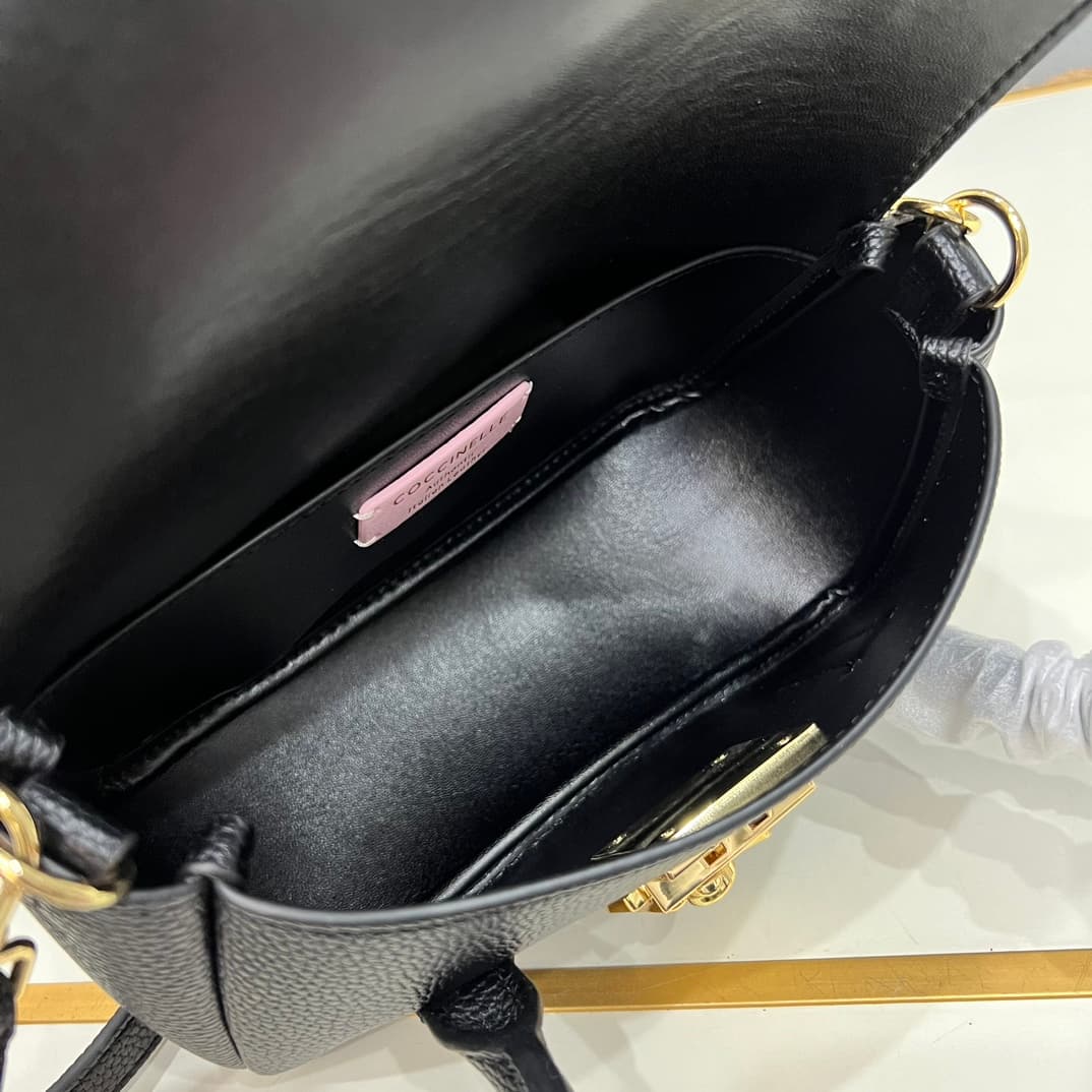 C8329 Small size, comes with a gift box. The new COCCINELLE Coconne crossbody bag is made of litchi-textured cowhide material. It can be worn on the hand or shoulder, offering a casual and stylish look, simple and elegant. — image 8