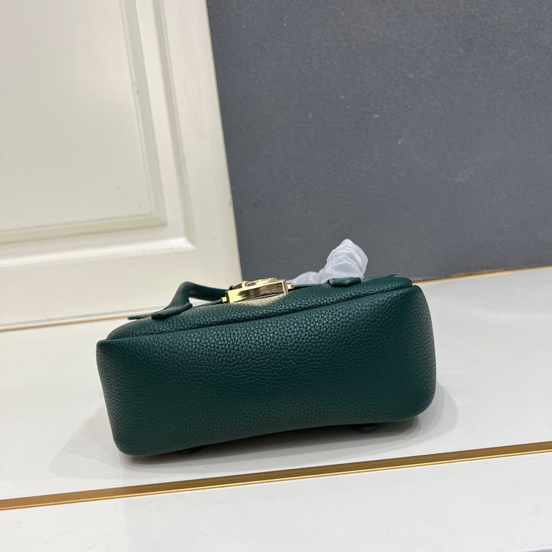 C8324 Small size, comes with a gift box. The new COCCINELLE Chicanee crossbody bag is made of litchi-textured cowhide material. It can be worn on the hand or shoulder, offering a casual and stylish look, simple and elegant. — image 7