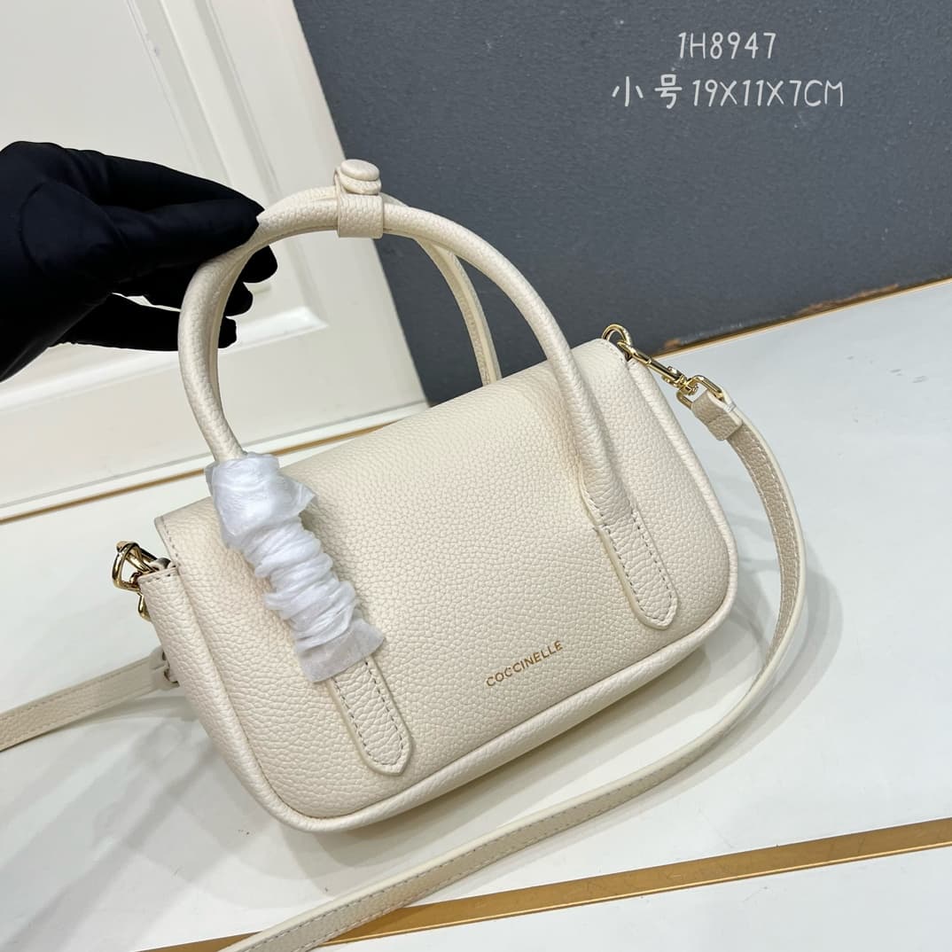 C8323 Small size, comes with a gift box. The new COCCINELLE Coconne crossbody bag is made of litchi-textured cowhide material. It can be worn on the hand or shoulder, offering a casual and stylish look, simple and elegant. — image 2