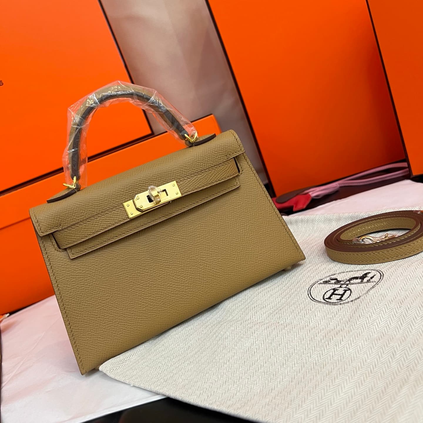 C4793 💰【Top-tier】Hermès Minikelly II Epsom, — image 2