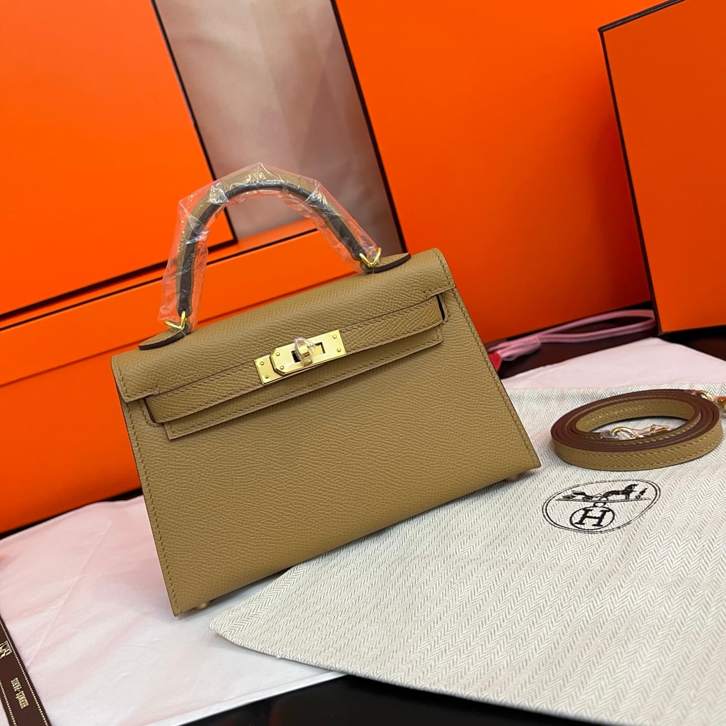 C4793 💰【Top-tier】Hermès Minikelly II Epsom, — image 1