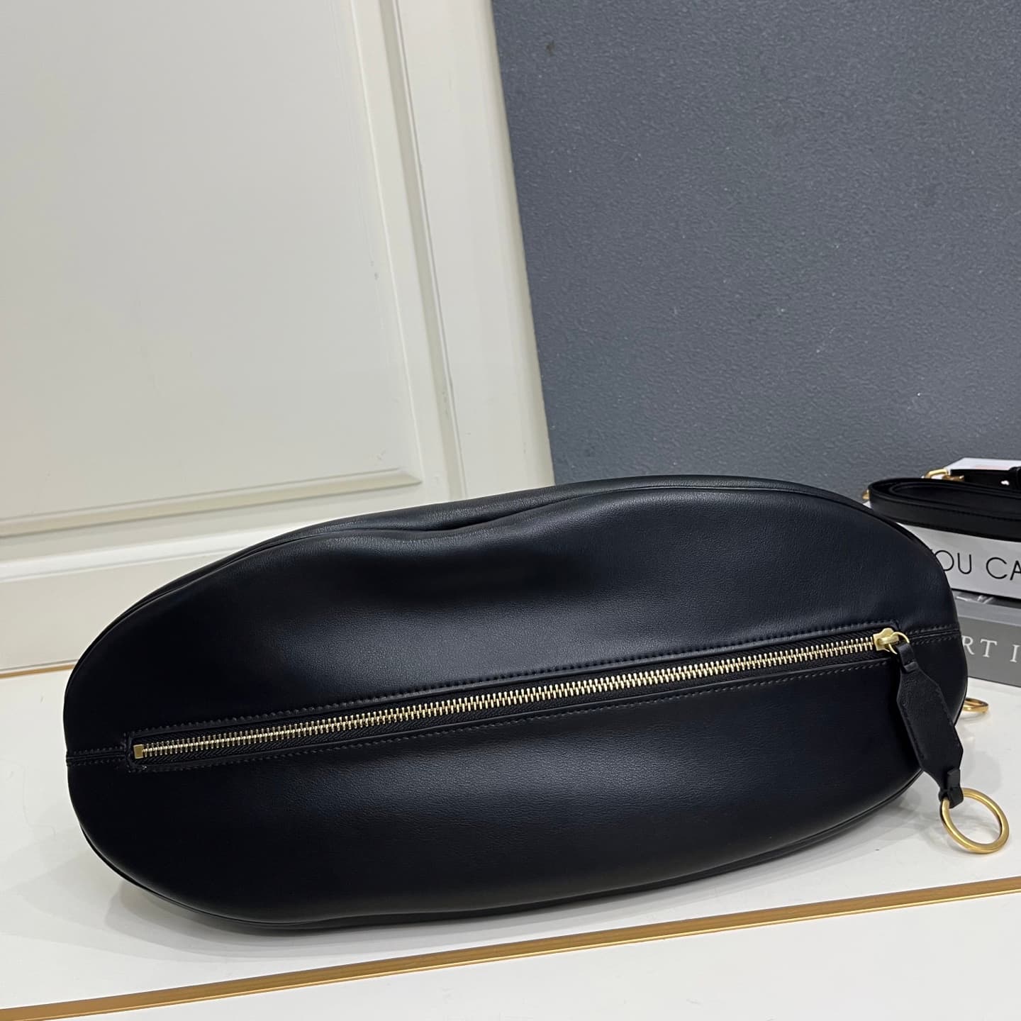 C3208 Balenciaga 2026 Bolero collection – Shell bag, top-grain cowhide — image 7