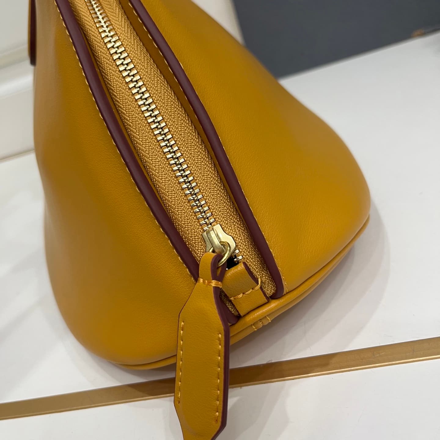 C3204 Balenciaga 2026 Bolero design, shell bag, top-grade cowhide — image 6