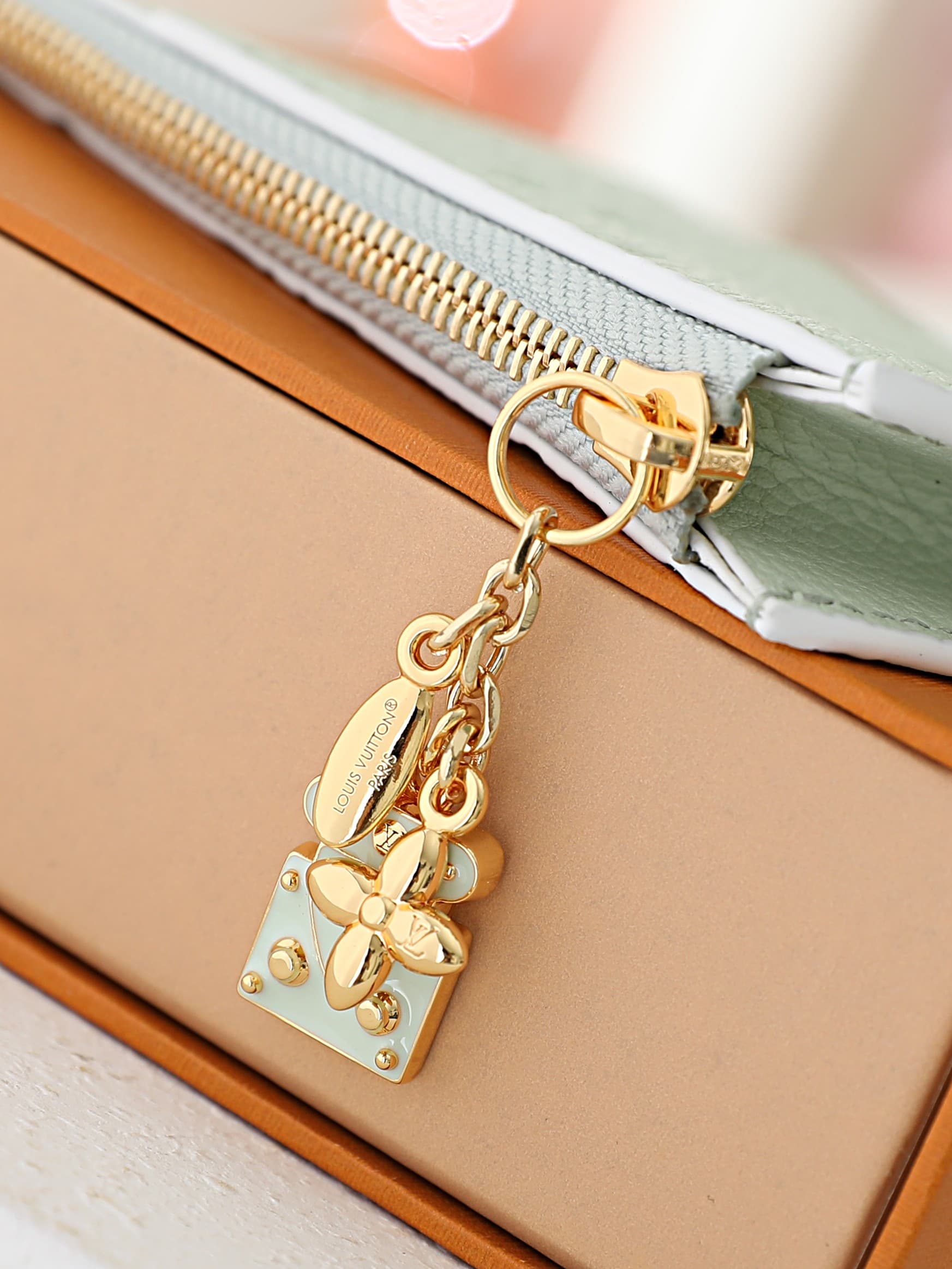 C4970 [Top-quality] — image 8