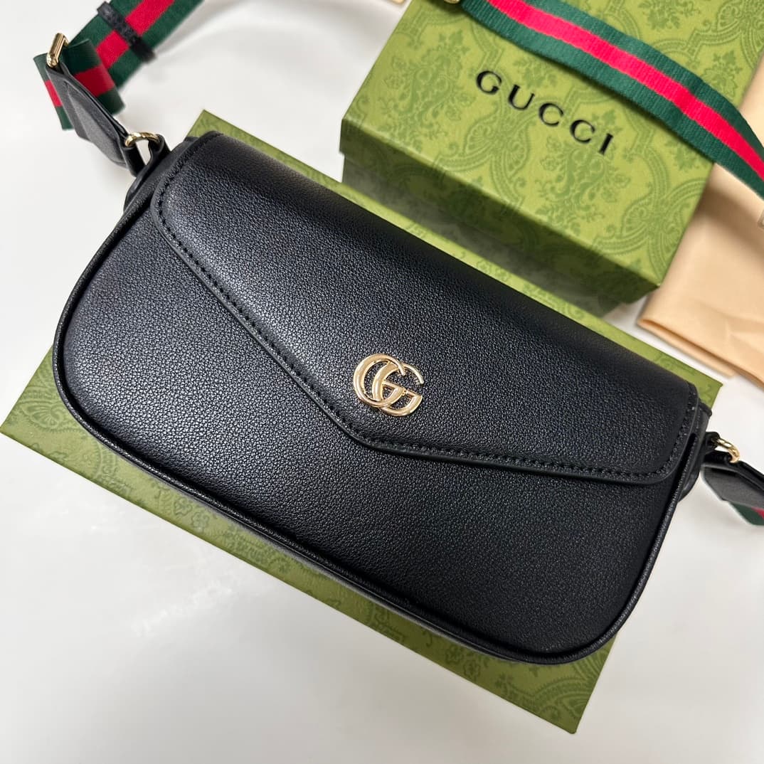 C3911 GUCCI new model, original quality – shown in real photos! Suitable for both men and women. Model number: 764961. PVC blue color 🎈🎈🎈. Dimensions: width 22X, height 13X, side width 4. 🎉🎉🎉 Shipping started! 52001000 — image 2