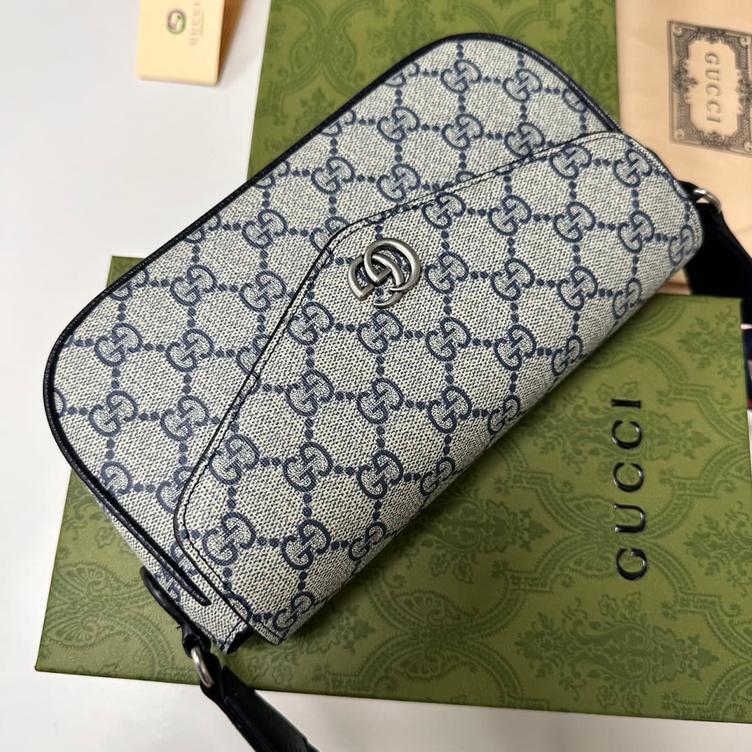 C3912 GUCCI new model, original quality – real photos! Suitable for both men and women. Model number: 764961. PVC blue color 🎈🎈🎈. Dimensions: width 22X, height 13X, side width 4. 🎉🎉🎉 Shipping started! 52001000 — image 4