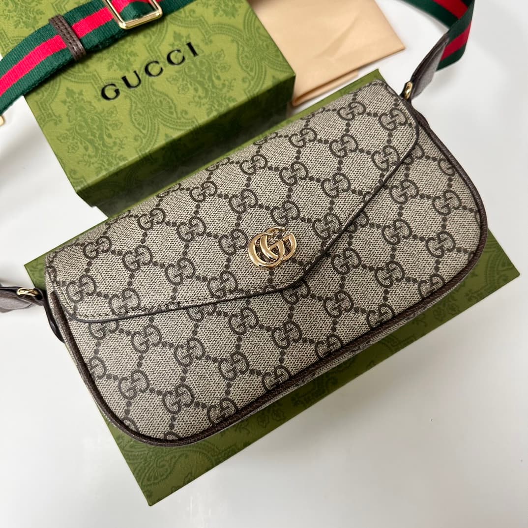 C3909 GUCCI new model, original quality – real photos! Suitable for both men and women. Model number: 764961. PVC blue color 🎈🎈🎈. Dimensions: width 22X, height 13X, side width 4. 🎉🎉🎉 Shipped! 52001000 — image 2