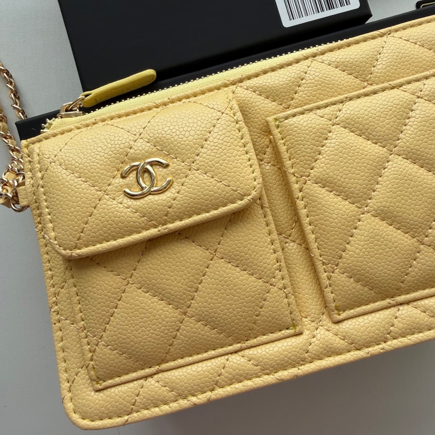 C812 🌸 New model 🔥 Packaged in the original packaging (33819 – classic small hardware). Chanel 📢🔥 The chain can be used as a handbag💪 It looks very stylish. Although it’s small, it has plenty of space inside: compartments for cards, zippers, and coins. It — image 3