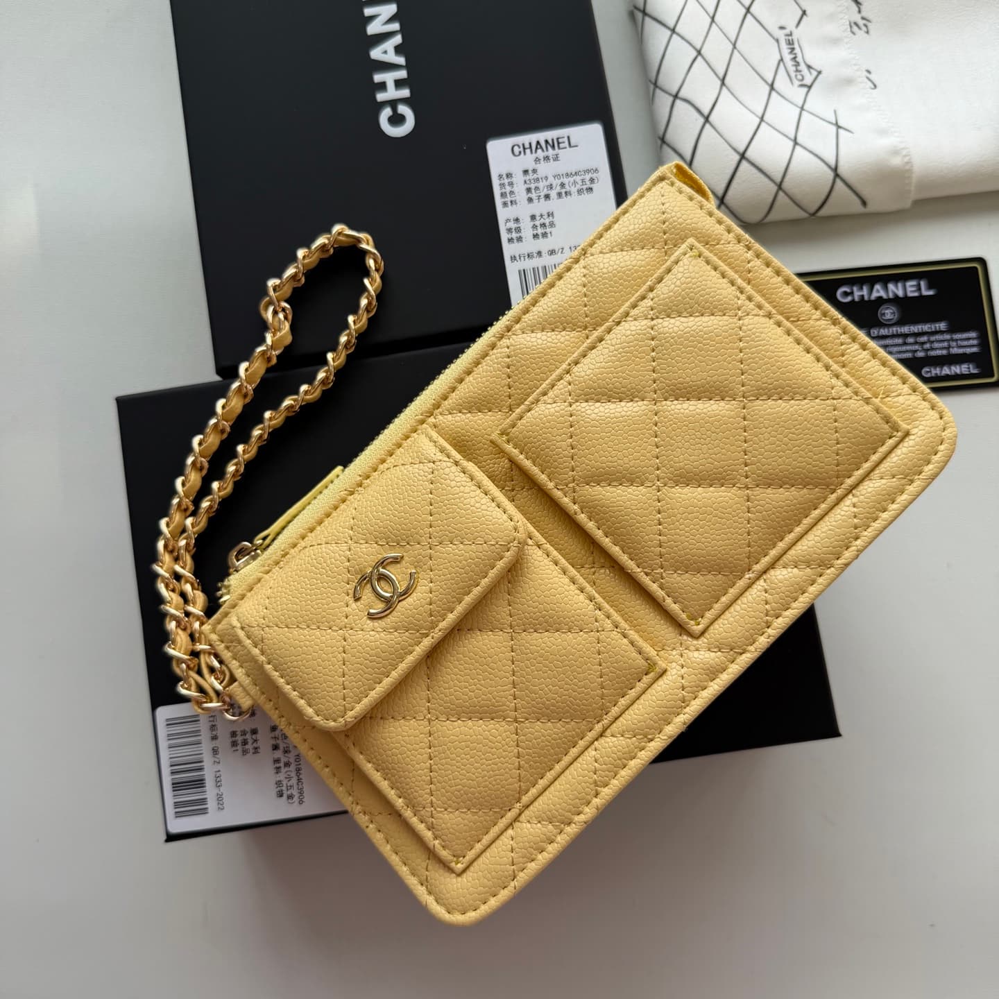 C812 🌸 New model 🔥 Packaged in the original packaging (33819 – classic small hardware). Chanel 📢🔥 The chain can be used as a handbag💪 It looks very stylish. Although it’s small, it has plenty of space inside: compartments for cards, zippers, and coins. It — image 4