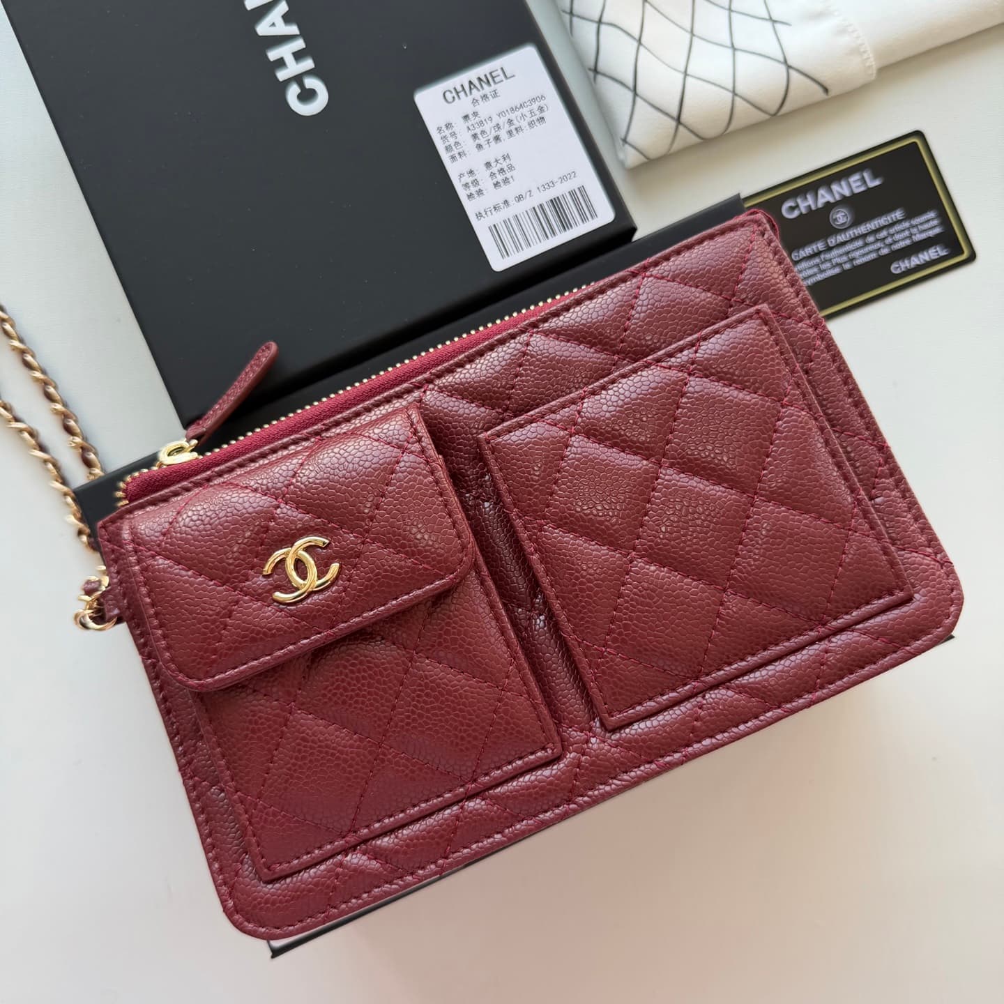 C817 🌸 New model 🔥 Packaged in the original packaging (33819 – classic small hardware). Chanel 📢🔥 The chain can be used as a handbag💪 It looks very stylish. Although it’s small, it has plenty of space inside: pockets for cards, zipper, and change money. V — image 2