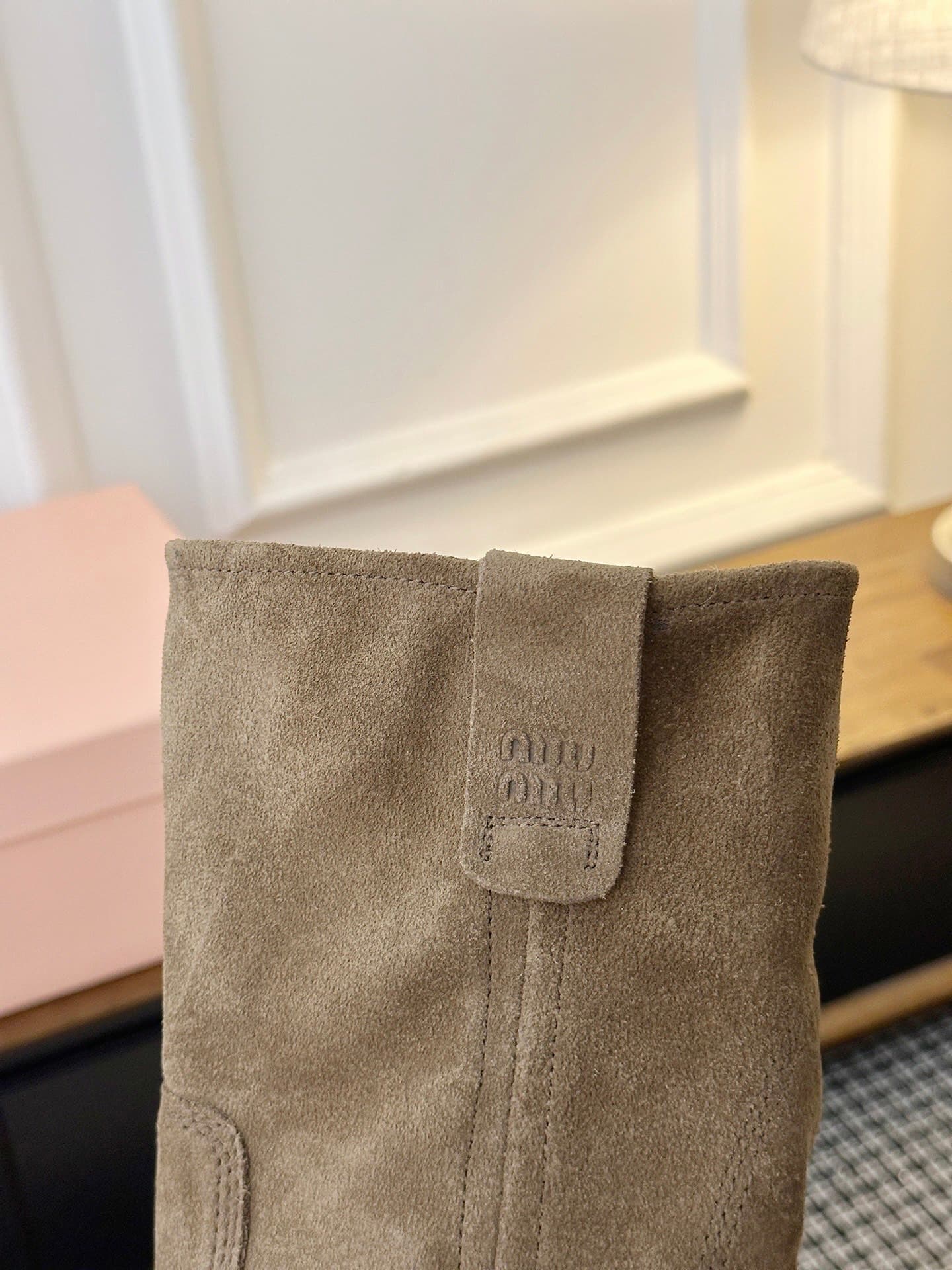 D8769 The latest trendy boots from IIDLLI’s fashion show — image 7