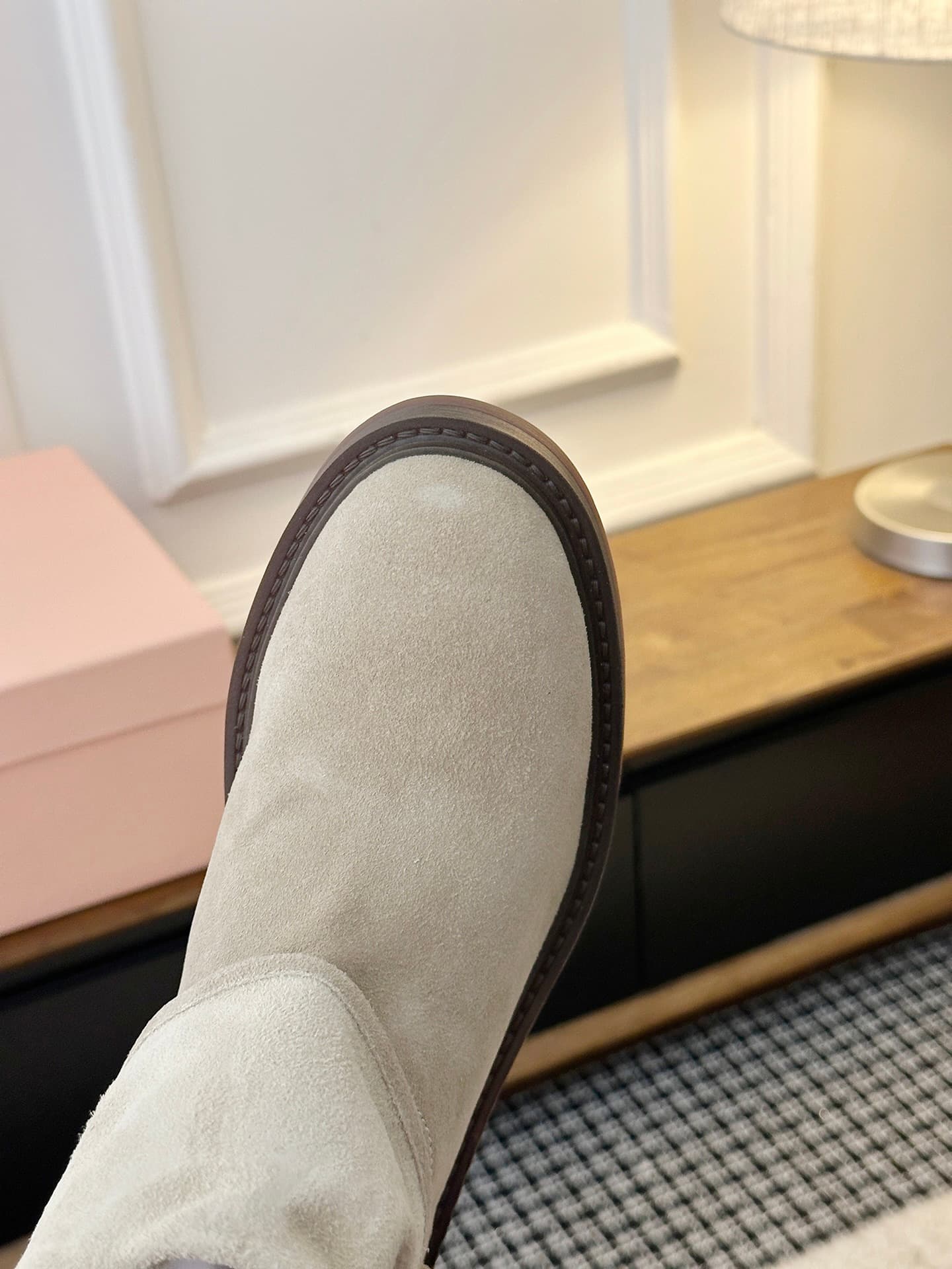 D8768 𝐌𝐈𝐔𝐌𝐈𝐔’s latest runway trends: must-have boots — image 8