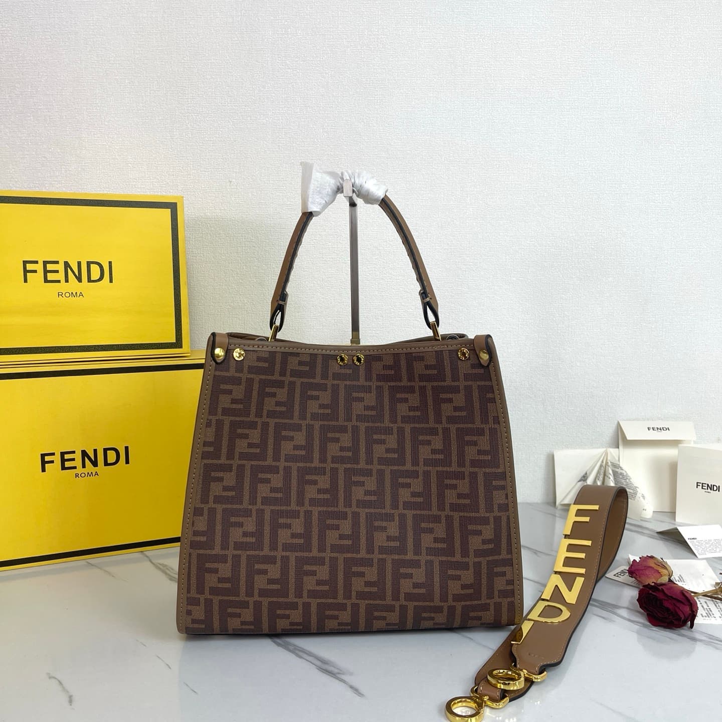 C2802 Fendi Perkaboo tote bags in vintage/retro styles, with heavy-duty embossing techniques. They are both vintage-looking and durable. Made from high-quality leather material—different from previous models, you can immediately notice their premium quali — image 3