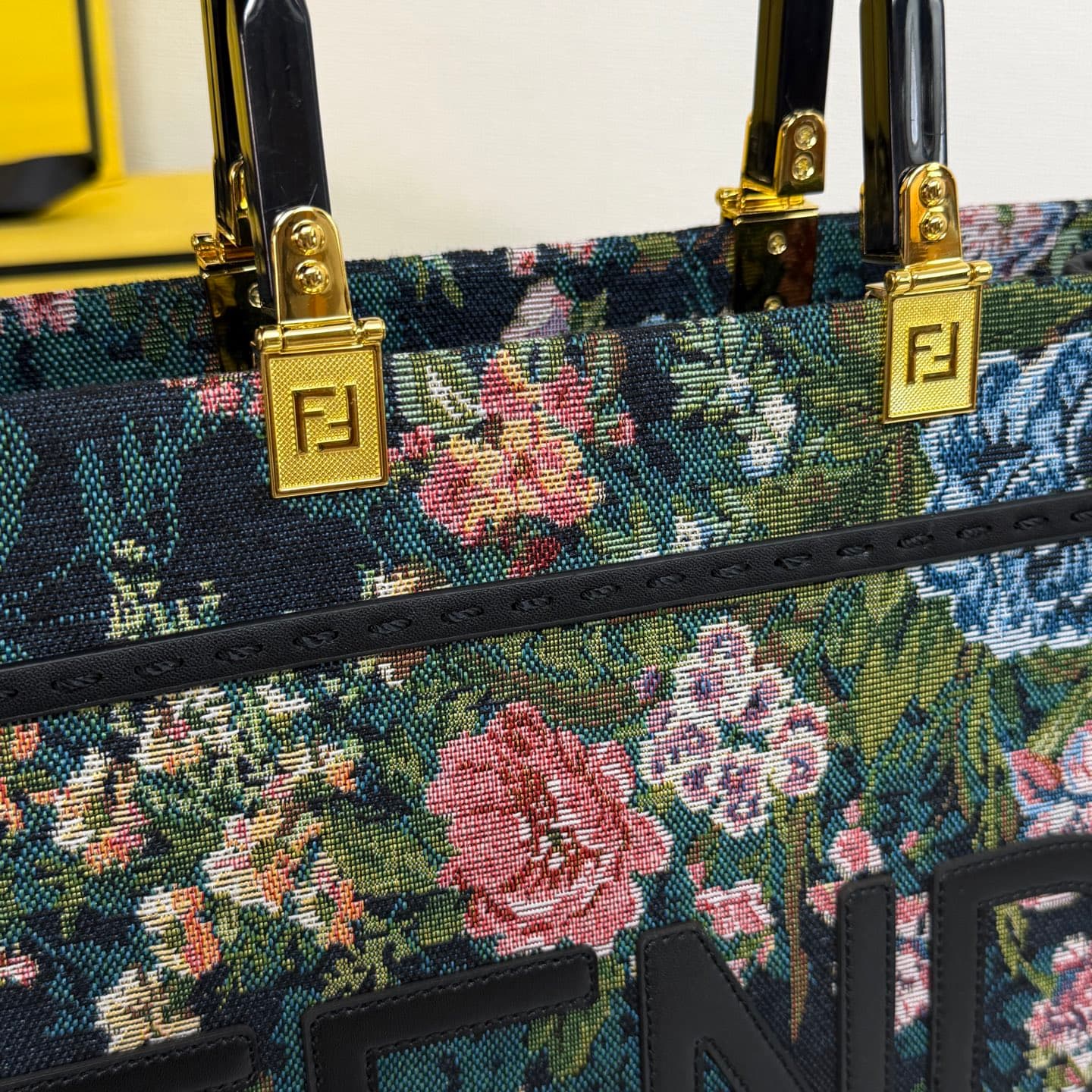 C2843 New Fendi denim rose tote bag｜35CM — image 8