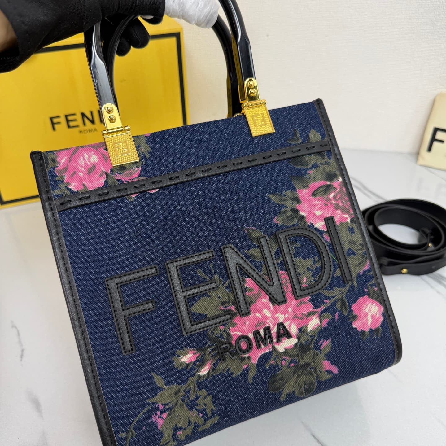 C2841 New model 🆕 Fendi denim rose tote bag — image 6