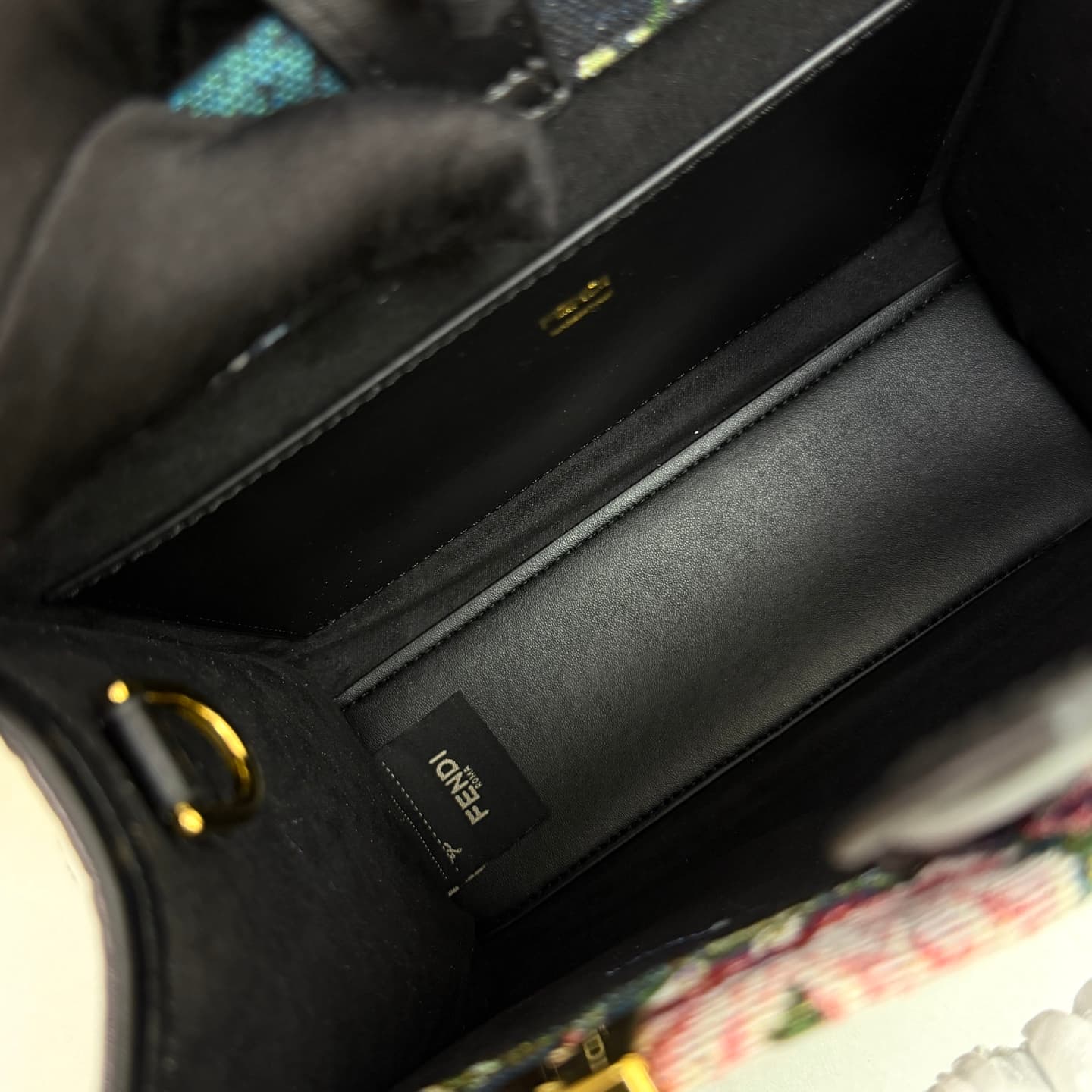 C2840 New model 🆕 Fendi denim rose tote bag — image 7