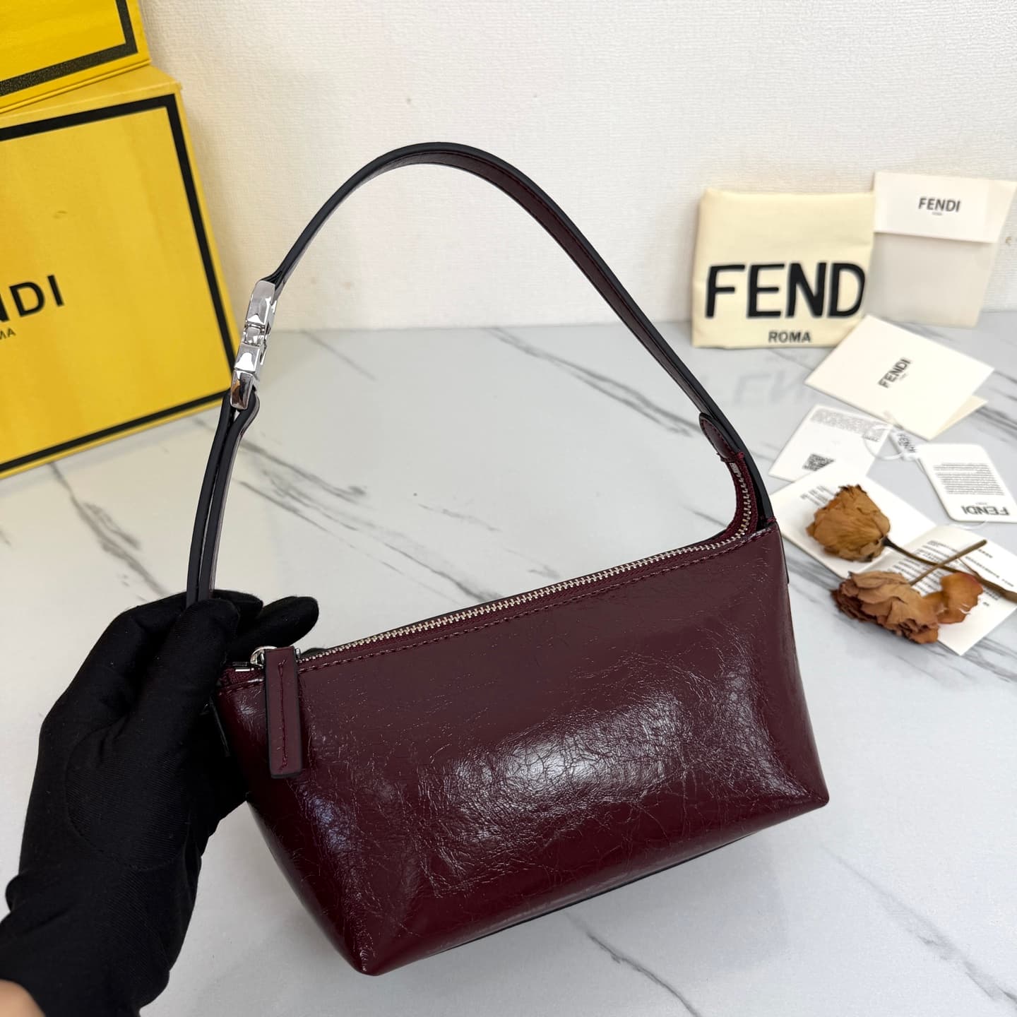 C2839 FENDI vintage/retro mini underarm bag, made from carefully selected oil-wax wrinkled cowhide and classic FF print fabric, offering a fine texture and durability. — image 3