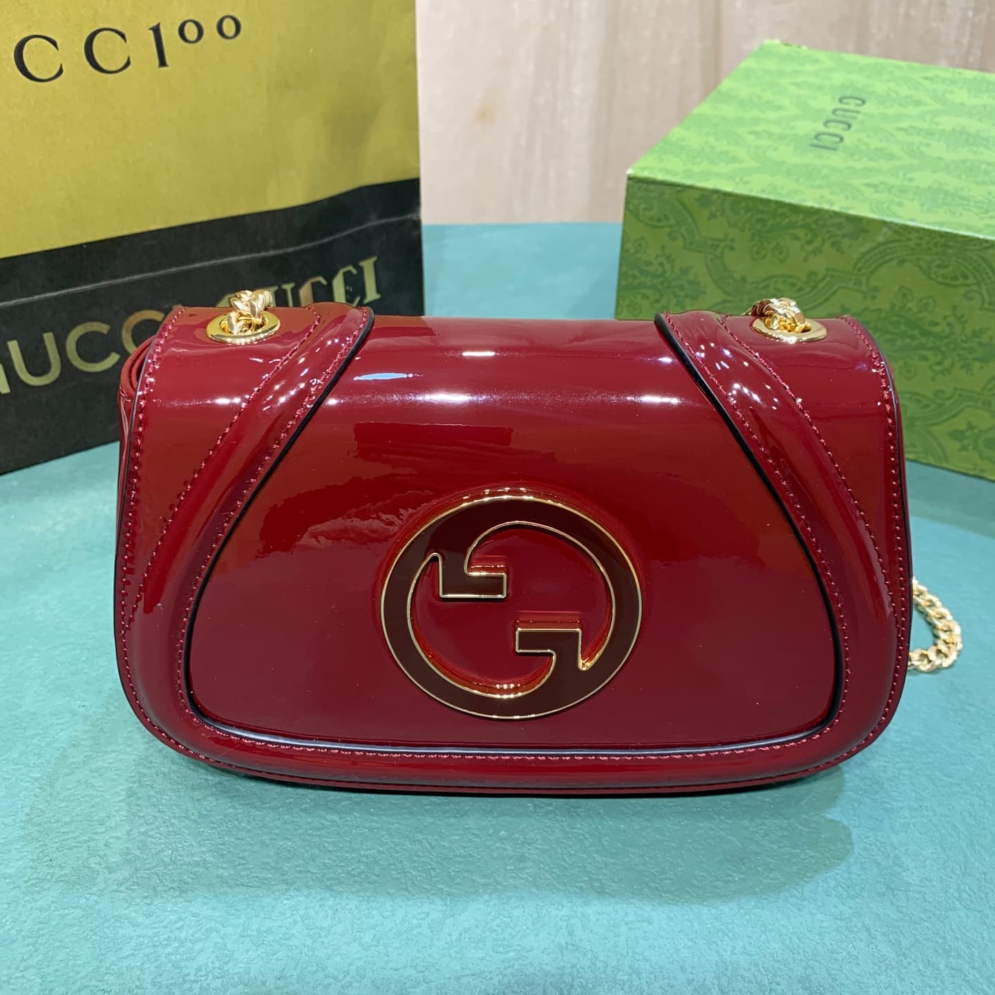 C3998 Blondie collection/series new chain⛓ handbag features the classic logo of the brand series that was first introduced in the early 20th century 20. It seamlessly combines heritage charm with contemporary style, perfectly embodying the brand’s classic — image 2