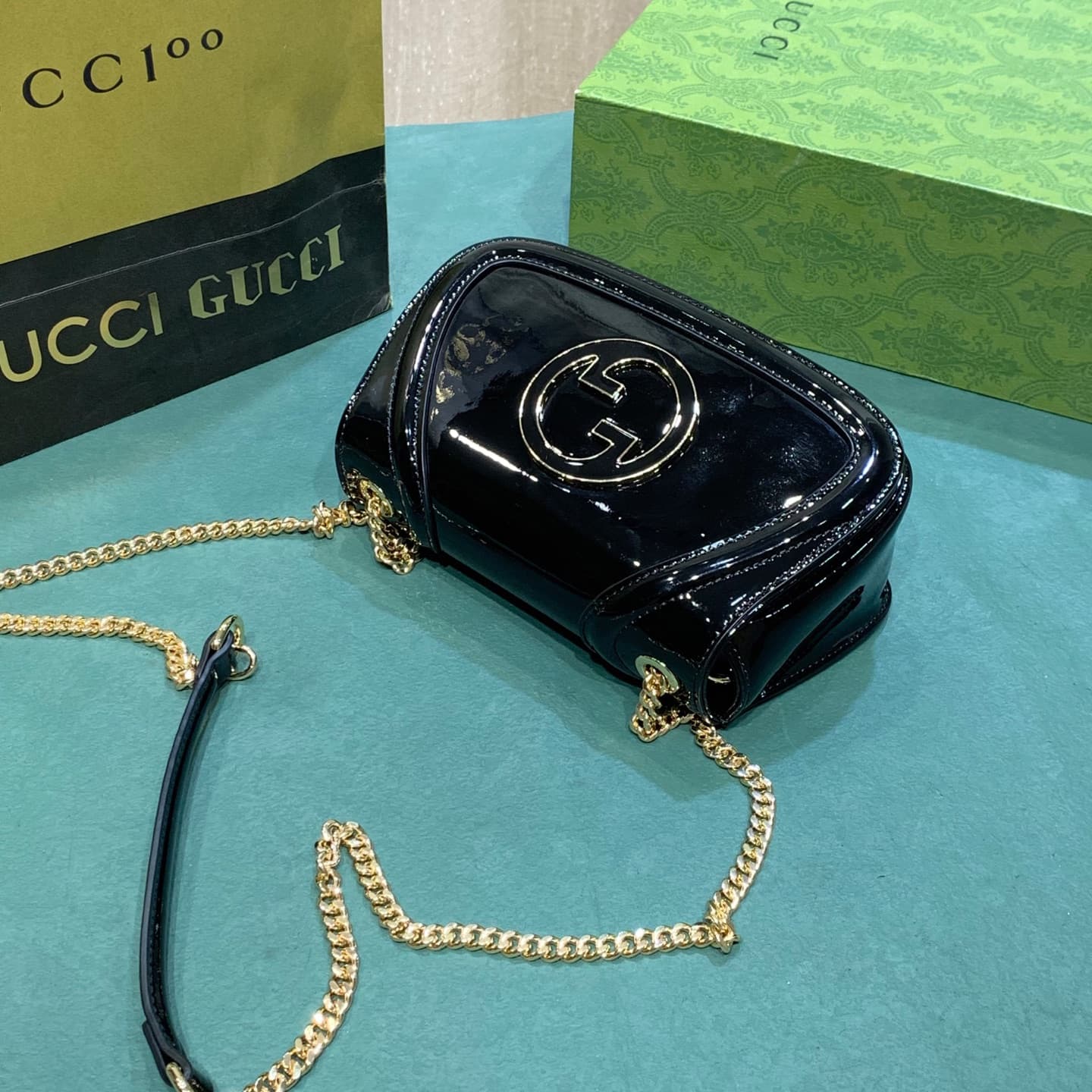 C3997 】Blondie collection/series – New chain strap handbag. The bag features the iconic logo of the brand series, which was first introduced in the early 20th century. It seamlessly combines heritage charm with contemporary trends, effectively showcasing  — image 3