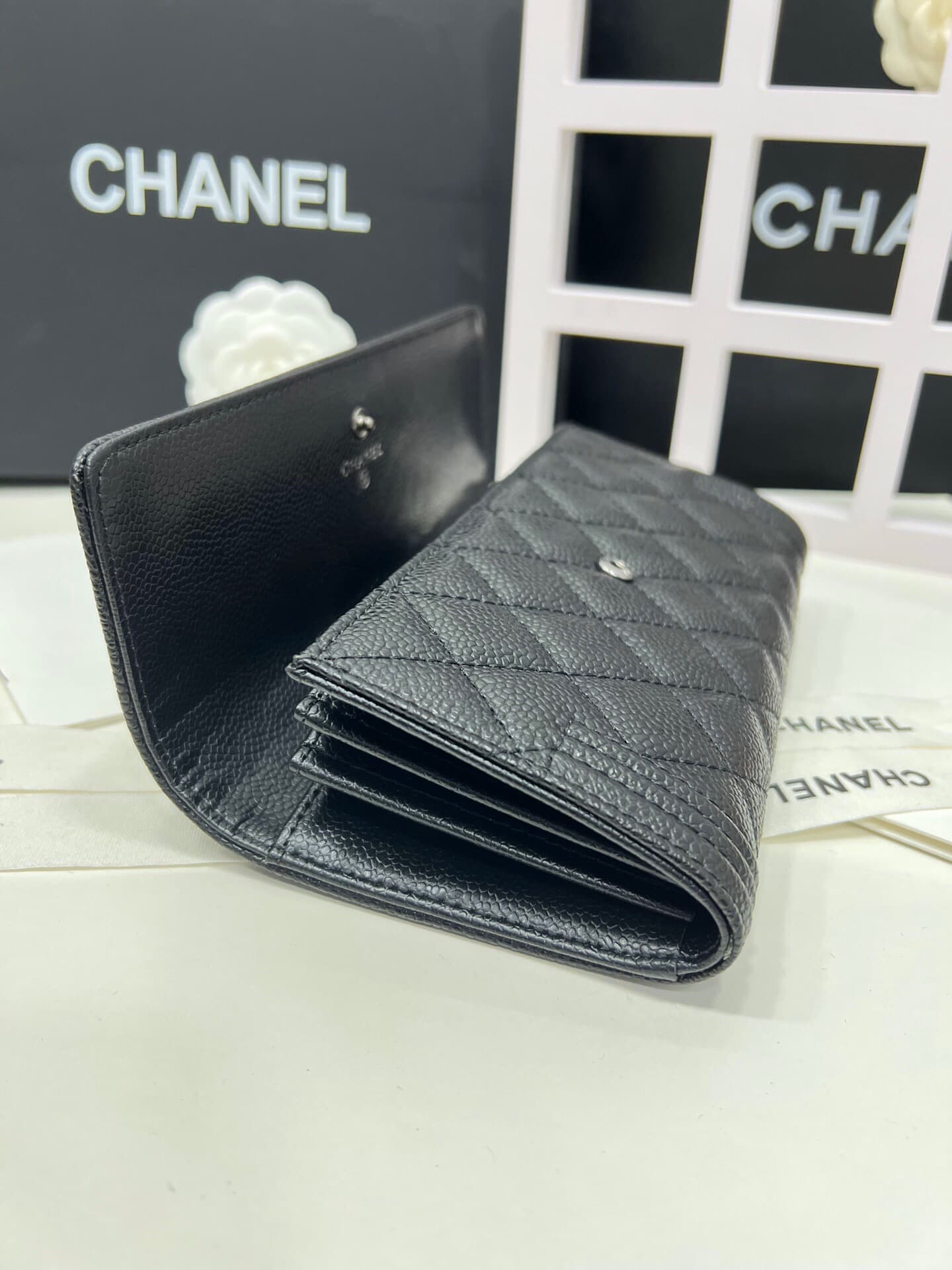 C369 Upgraded version 💋 leboy collection: small granular ball-textured cowhide or sheepskin leather with gold/silver buttons. Chanel 🆕 new colors. A zipper-based long wallet.[得意][得意] High-quality original items: exquisite locking mechanisms and fine stitc — image 6
