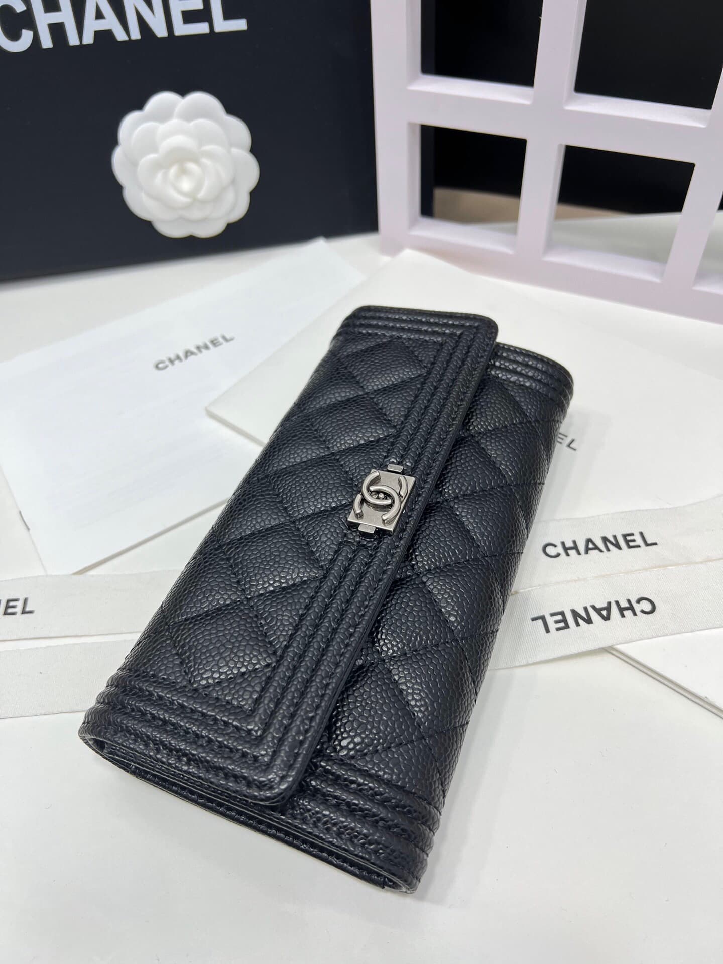 C369 Upgraded version 💋 leboy collection: small granular ball-textured cowhide or sheepskin leather with gold/silver buttons. Chanel 🆕 new colors. A zipper-based long wallet.[得意][得意] High-quality original items: exquisite locking mechanisms and fine stitc — image 2