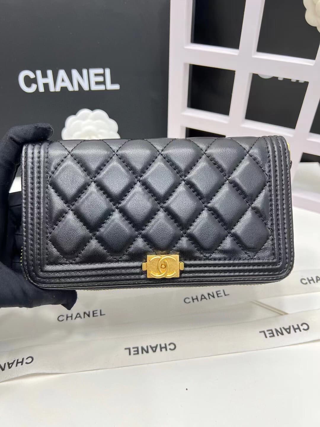 C375 Upgraded version 💋 Leboy collection: small granular ball-textured cowhide and sheepskin leather with gold/silver buttons. Chanel 🆕 new colors. A long wallet with two-fold closures.[得意][得意] High-quality original items: delicate locks and exquisite sti — image 3