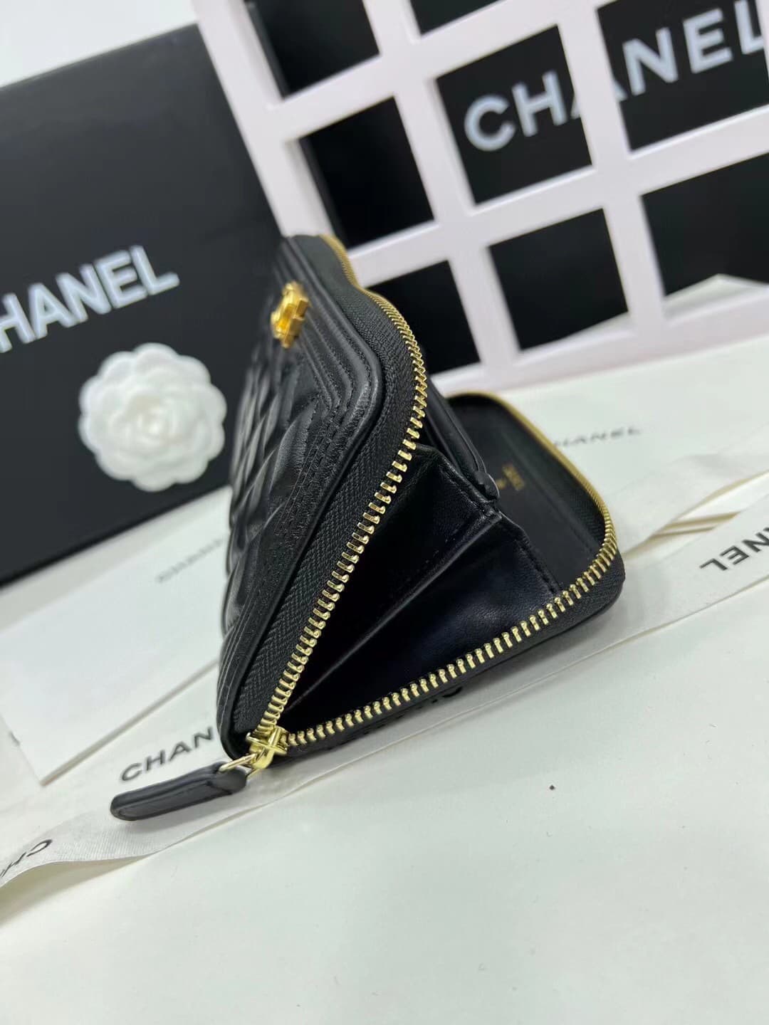 C375 Upgraded version 💋 Leboy collection: small granular ball-textured cowhide and sheepskin leather with gold/silver buttons. Chanel 🆕 new colors. A long wallet with two-fold closures.[得意][得意] High-quality original items: delicate locks and exquisite sti — image 6