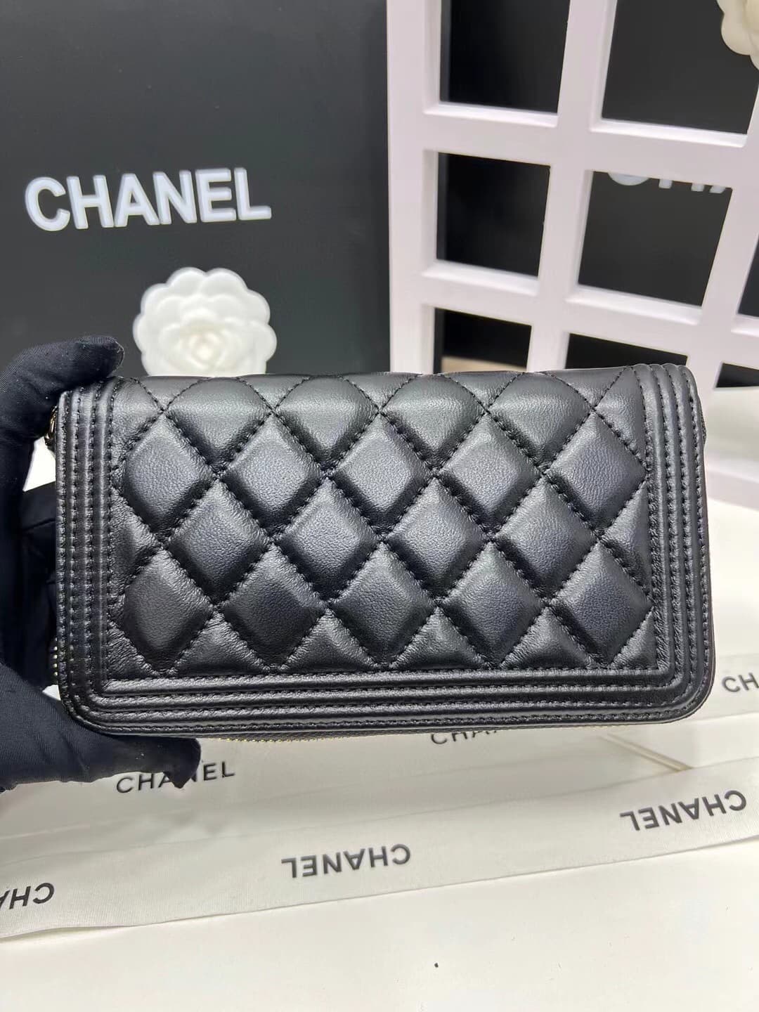 C375 Upgraded version 💋 Leboy collection: small granular ball-textured cowhide and sheepskin leather with gold/silver buttons. Chanel 🆕 new colors. A long wallet with two-fold closures.[得意][得意] High-quality original items: delicate locks and exquisite sti — image 4