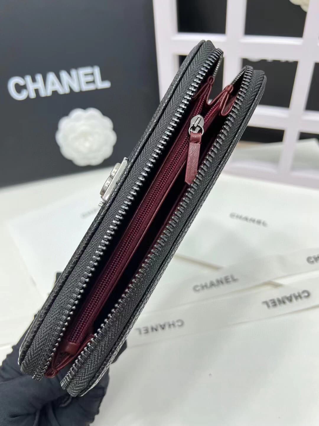 C374 Upgraded version 💋 Leboy collection: small granular ball-textured cowhide and sheepskin leather 🍃 with gold and silver buttons. Chanel 🆕 new colors. A long wallet with a two-fold closure.[得意][得意] High-quality original items: delicate locking mechanis — image 7