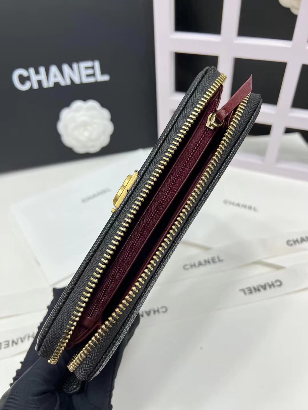 C373 Upgraded version 💋 Leboy collection: small granular ball-textured cowhide or羊skin leather with gold/silver buttons. Chanel 🆕 new colors. A flap-style long wallet.[得意][得意] High-quality original items: exquisite locking mechanisms and fine stitching wo — image 7