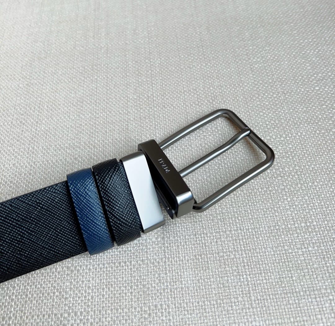 C32930 Prada – This double-sided belt features the iconic Saffiano leather material, along with metal buckles in a distinctive design. It exudes elegance and modernity. Width: 3.5cm — image 6