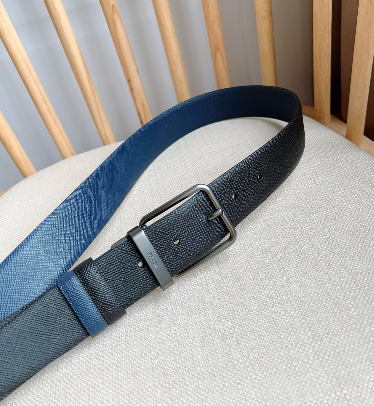 C32930 Prada – This double-sided belt features the iconic Saffiano leather material, along with metal buckles in a distinctive design. It exudes elegance and modernity. Width: 3.5cm — image 8