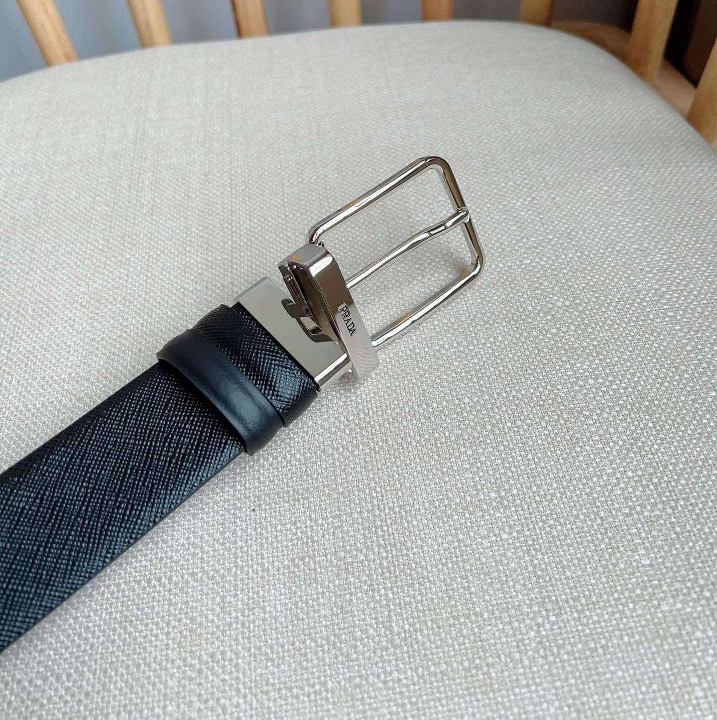 C32927 Prada – This dual-sided belt features the iconic Saffiano leather material, along with metal buckles in a distinctive design. It exudes elegance and modernity. Width: 3.5cm — image 6