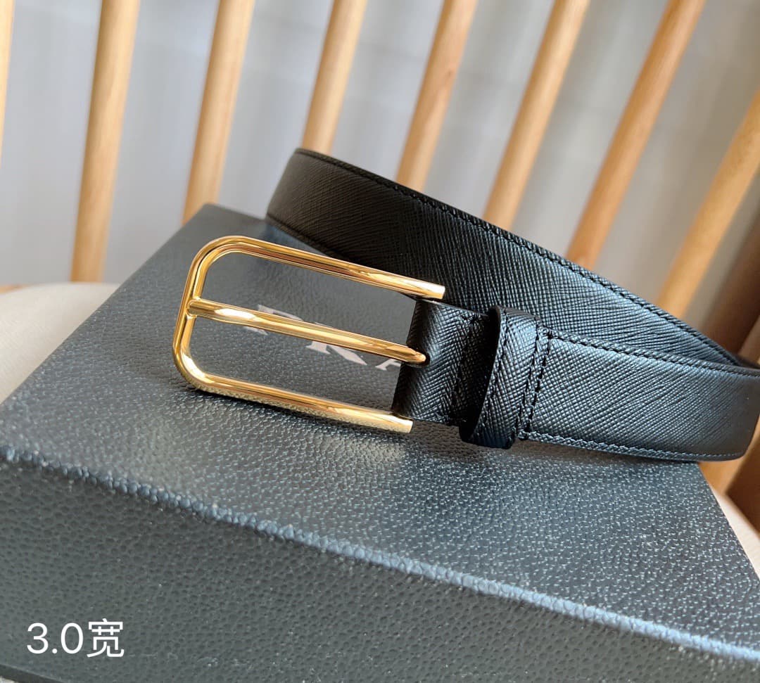 C32926 Prada boutique’s latest model – this simple yet elegant belt is made from the iconic Saffiano leather, with engraved logo metal buckles. Width: 3.0 — image 2