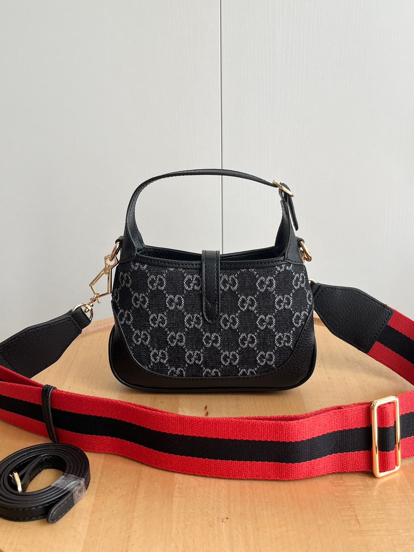 C4052 Newly upgraded version – real footage # (shoulder strap) — image 3