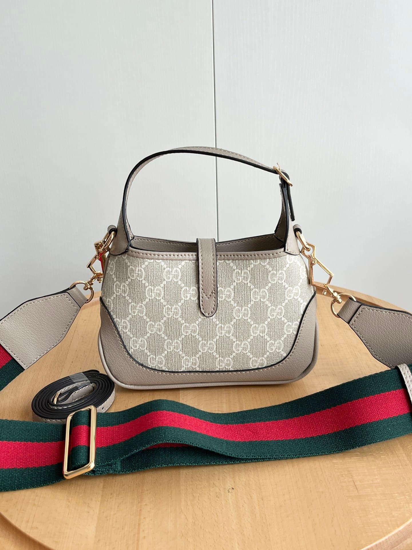 C4050 Newly upgraded version – real photos # (shoulder strap) — image 3