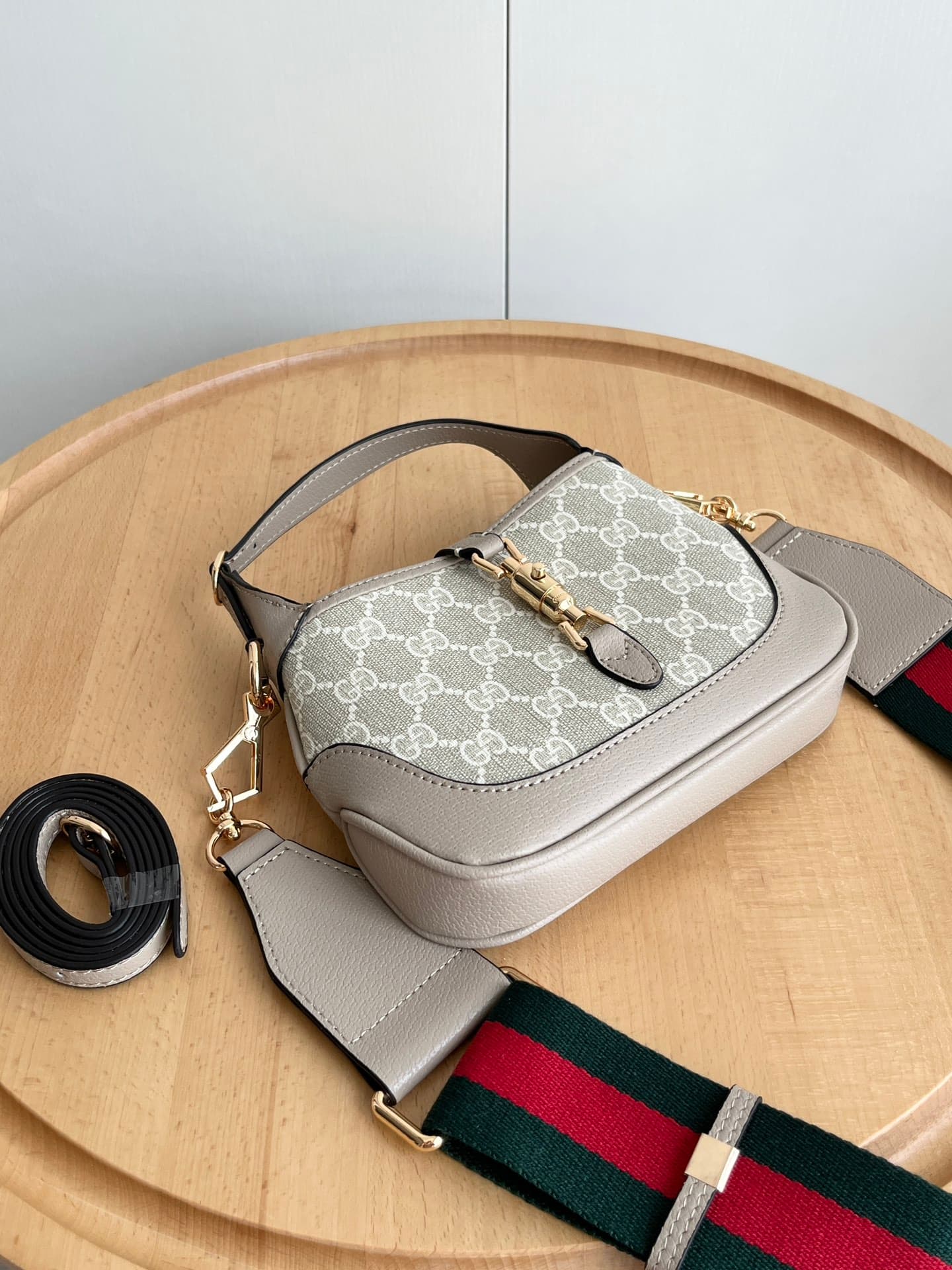 C4050 Newly upgraded version – real photos # (shoulder strap) — image 6