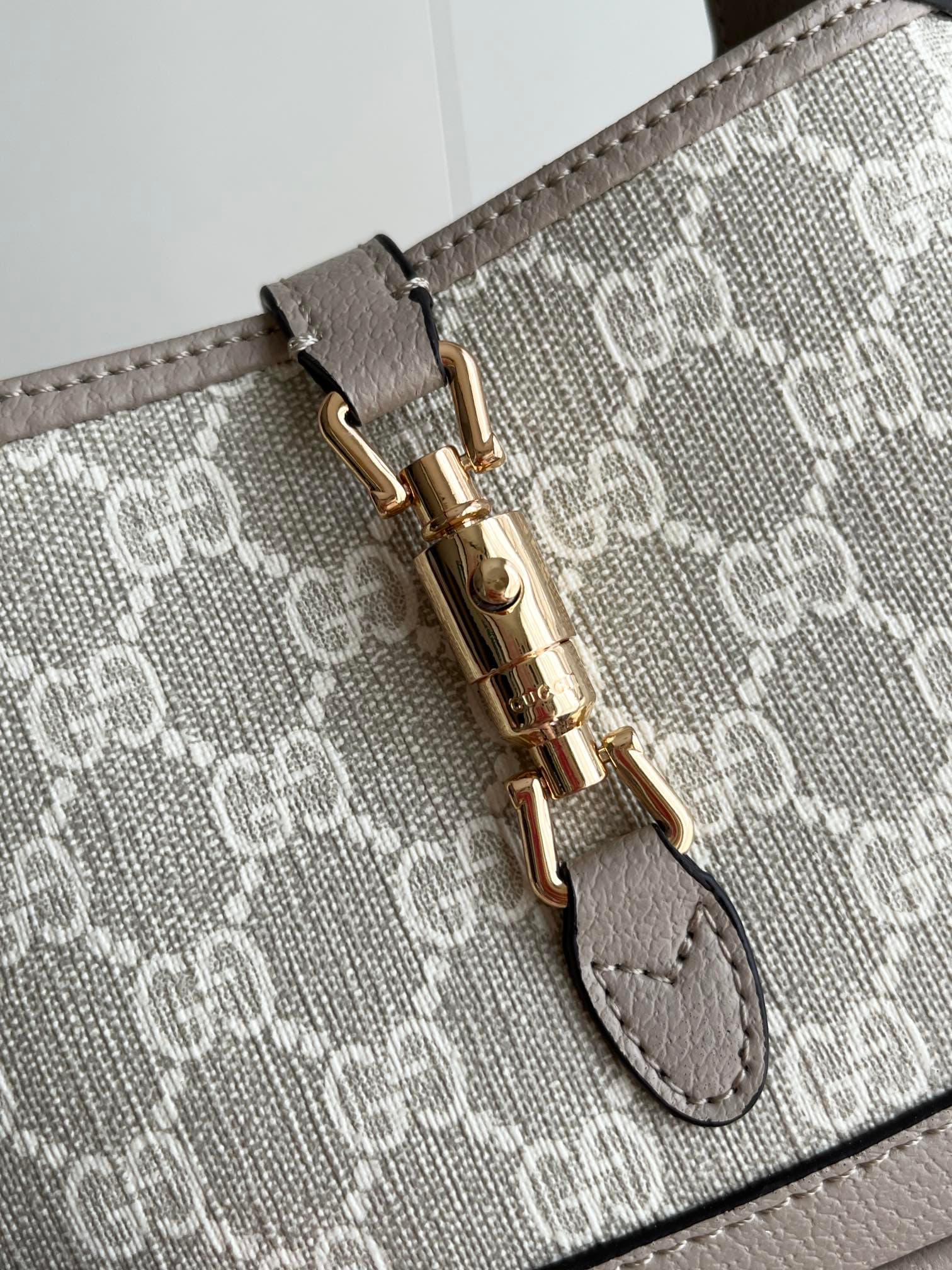 C4050 Newly upgraded version – real photos # (shoulder strap) — image 5
