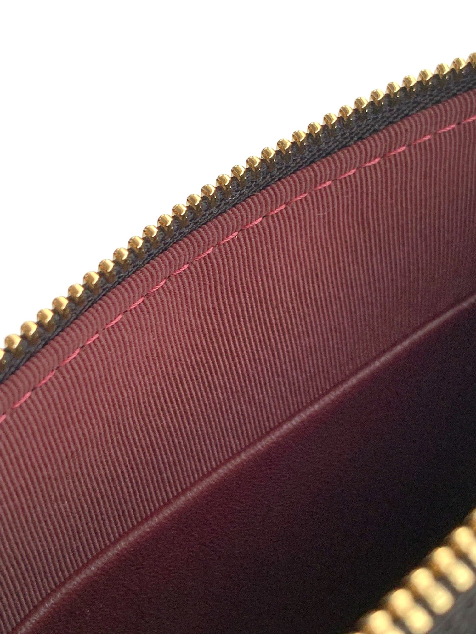 C717 4704 goat leather 🐑🔮🔮🔮OHANEL 🚩🚩🚩25B🐑 Leather is both durable and preserves value—a truly excellent product! The new favorite Chanel mahjong bag is absolutely amazing! Goat leather is indeed a great material: soft, delicate, and highly resistant. No m — image 7