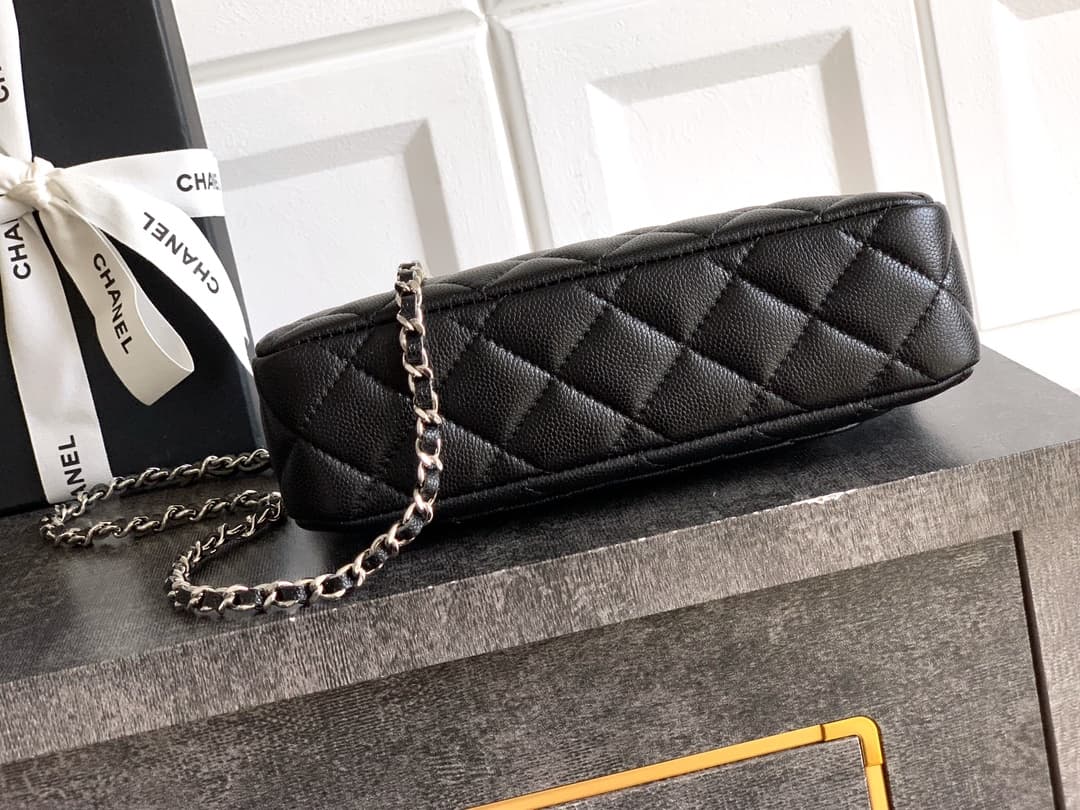 C727 OHANEL🚩🚩🚩 Chanel 25b sequin-star🌟🌟 perforated logo mahjong bag – I really like it! It has a classic design; can be worn on the shoulder or slung over the shoulder. This season, it features sequin stars and a perforated logo, which is very delicate. T — image 4