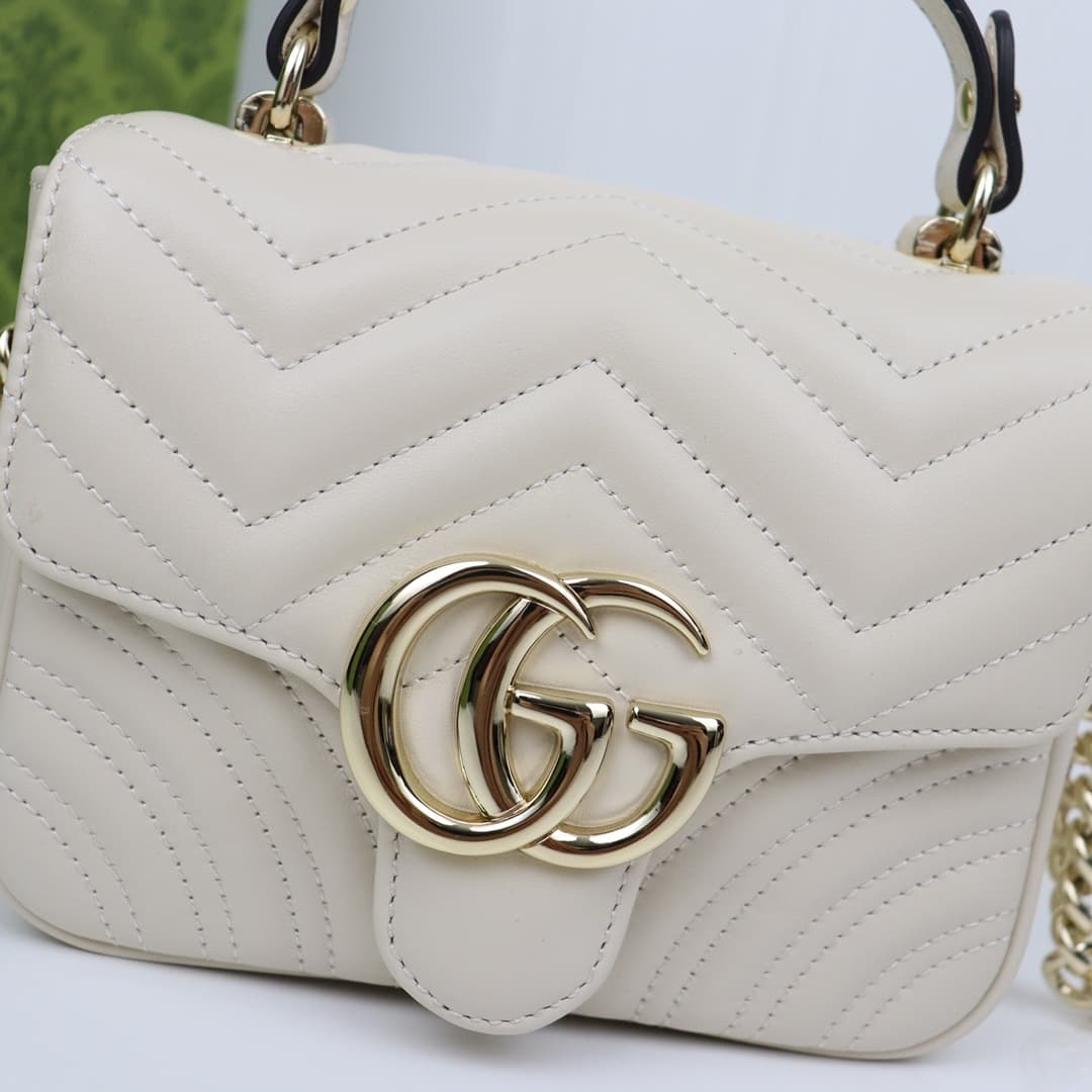 C4045 🌟 GG Marmont collection mini handbag – The GG Marmont collection features a new silhouette with classic colors, showcasing an early autumn-style elegance. This handbag is made of V-shaped leather sewn with Gucci Rosso Ancora red thread, with detacha — image 2