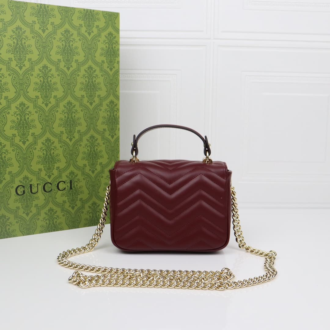 C4046 🌟 GG Marmont collection mini handbag – The GG Marmont collection features a new silhouette with classic colors, highlighting the charm of early autumn. This handbag is made of V-shaped leather sewn with Gucci Rosso Ancora red thread, with detachable — image 5